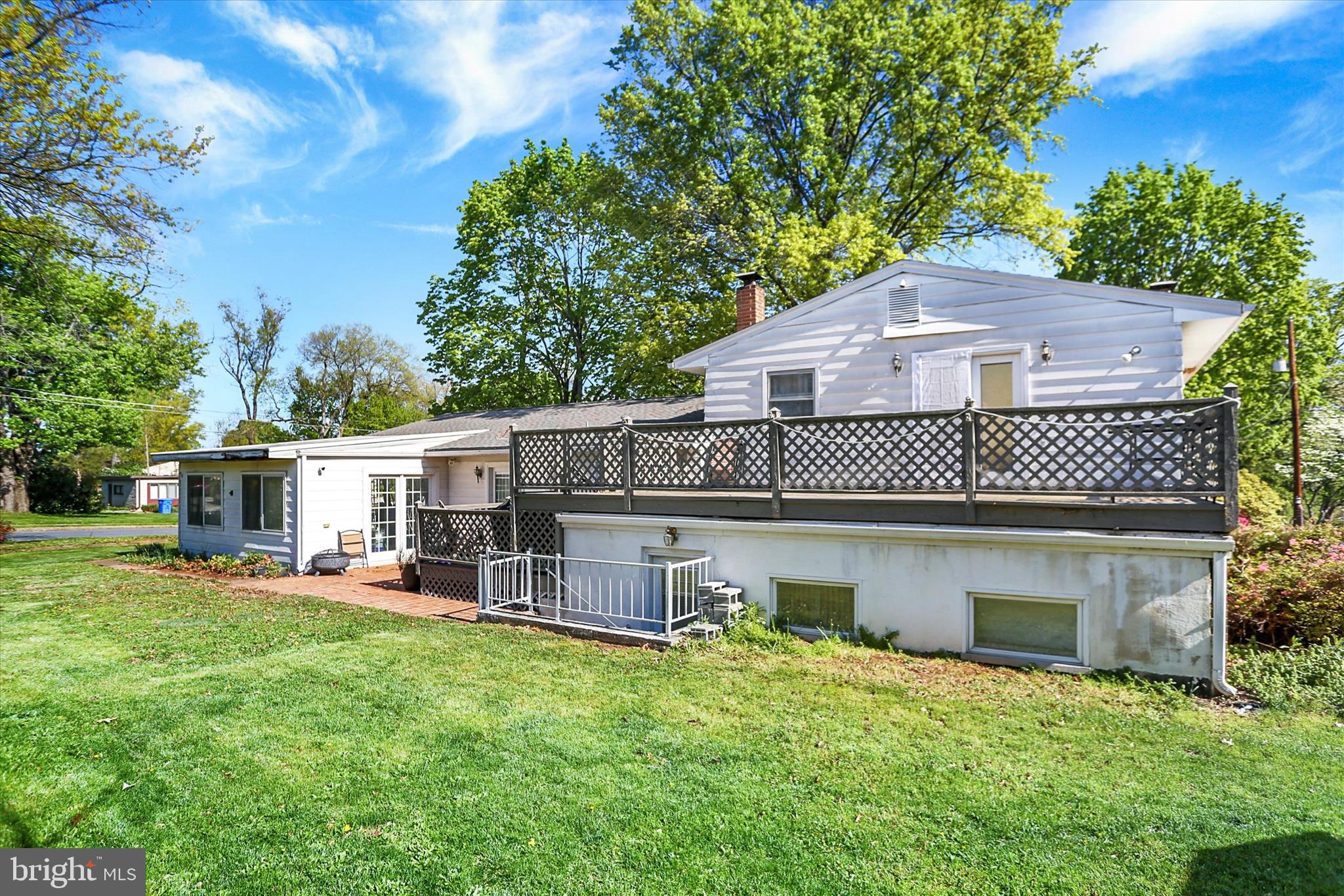 GREEN LANE FARMS - Residential