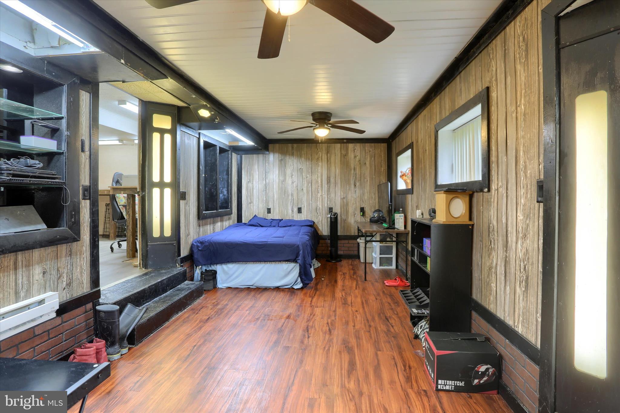 GREEN LANE FARMS - Residential
