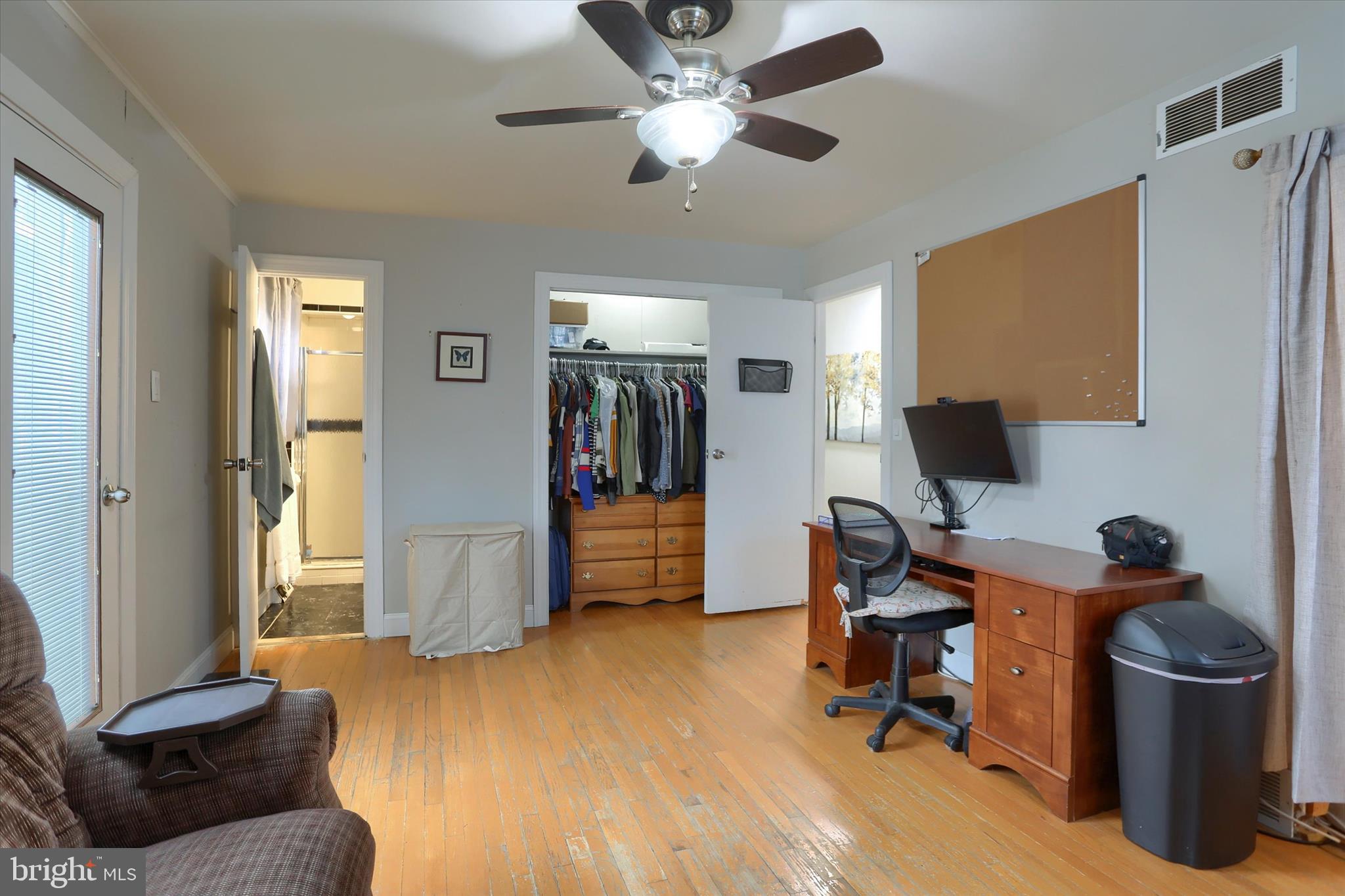 GREEN LANE FARMS - Residential