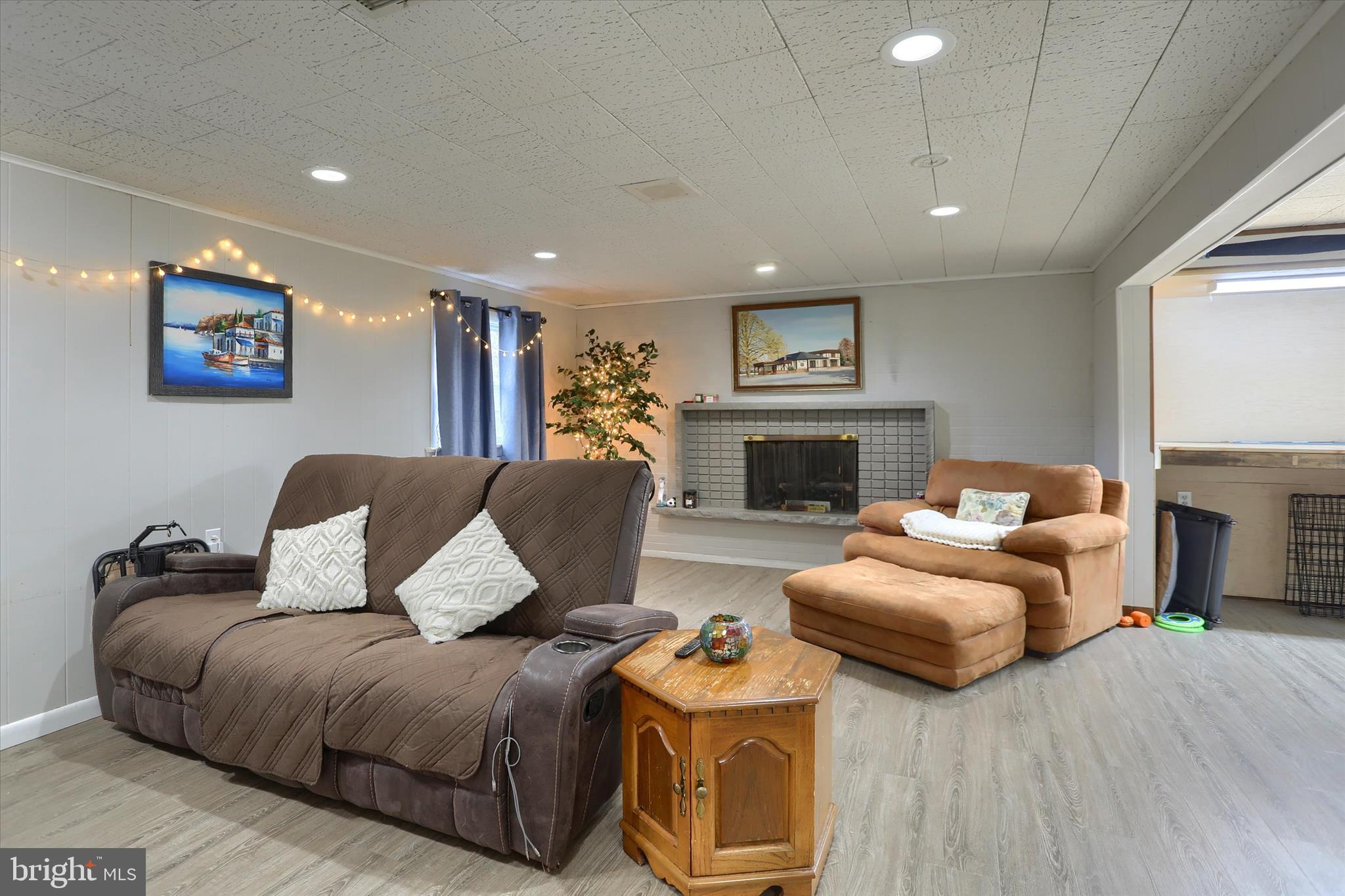 GREEN LANE FARMS - Residential