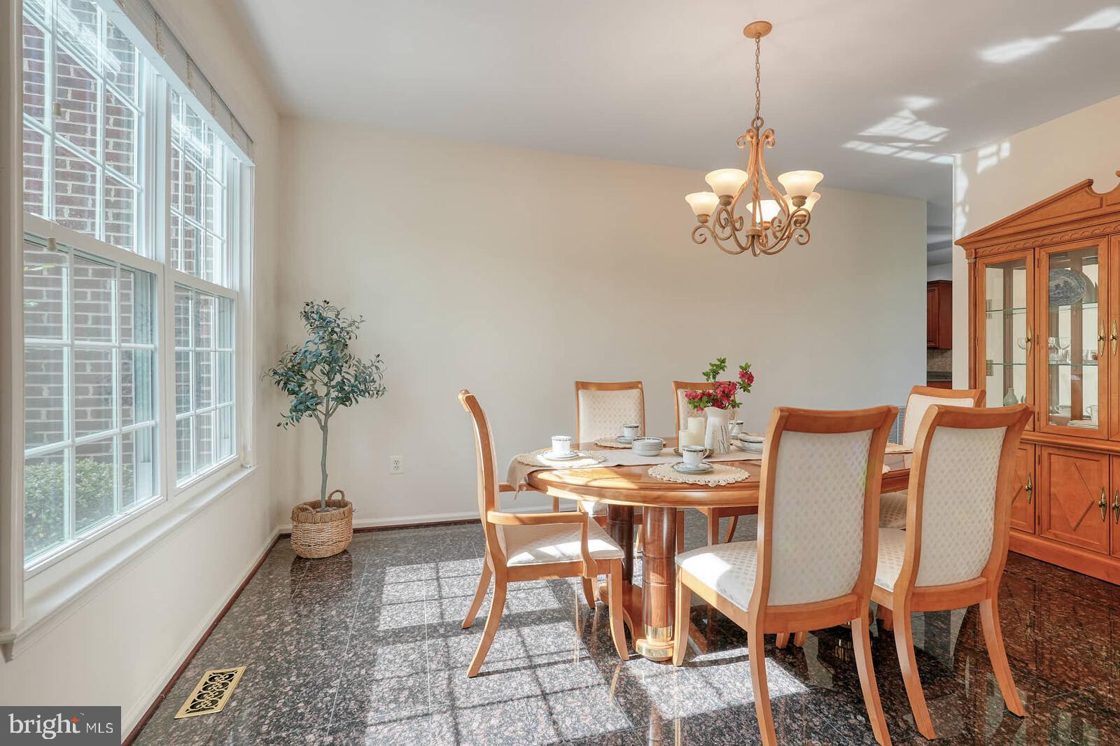 17823 FALCONCREST CIRCLE