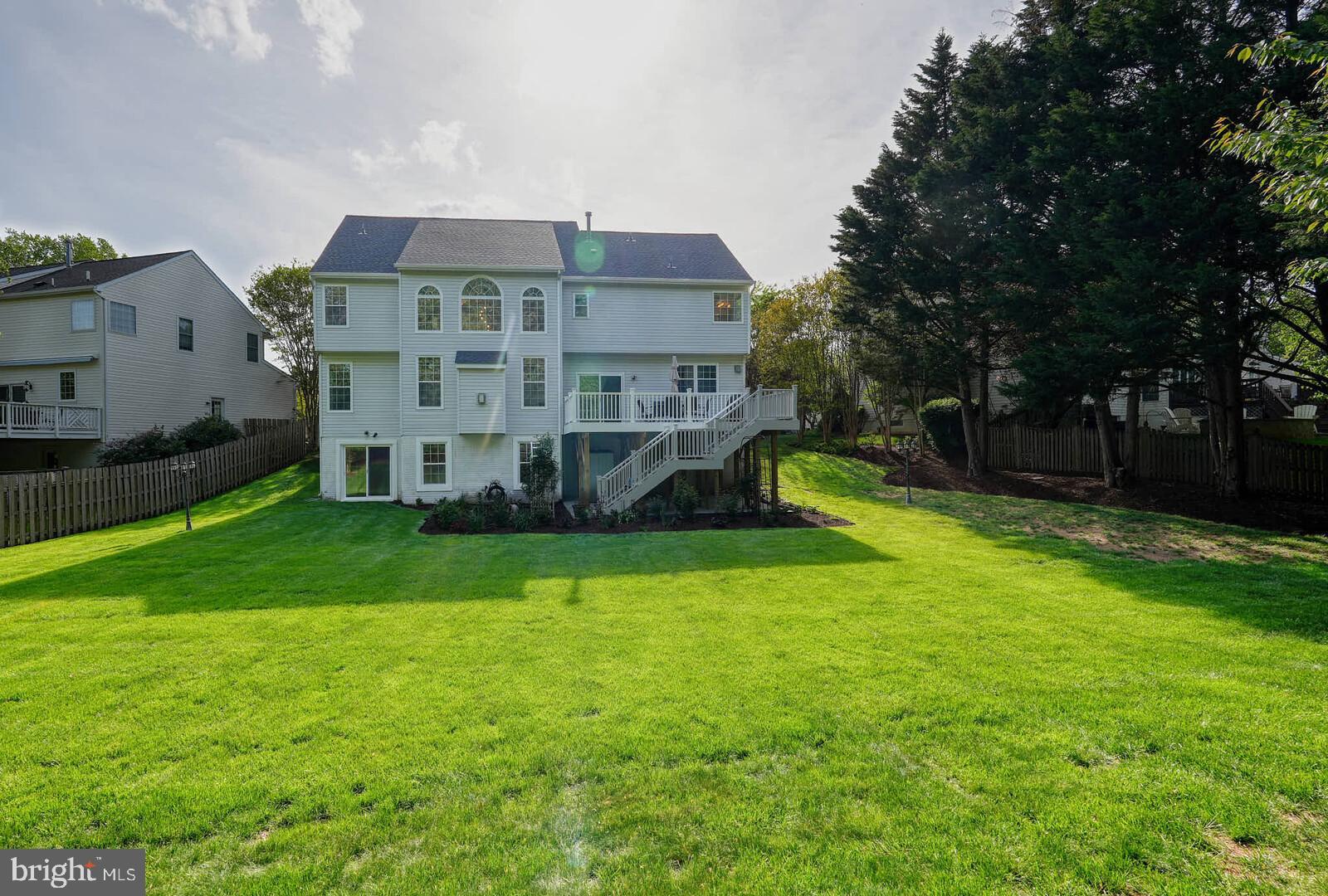 KINGSVIEW VILLAGE - Residential