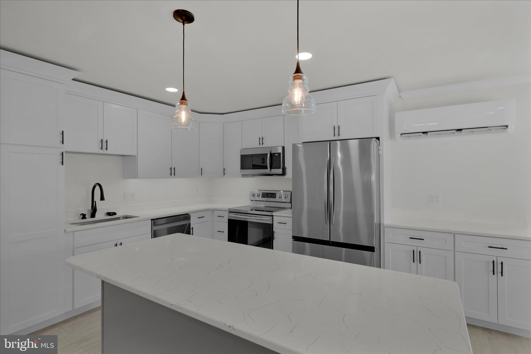 LANDISVILLE - Residential