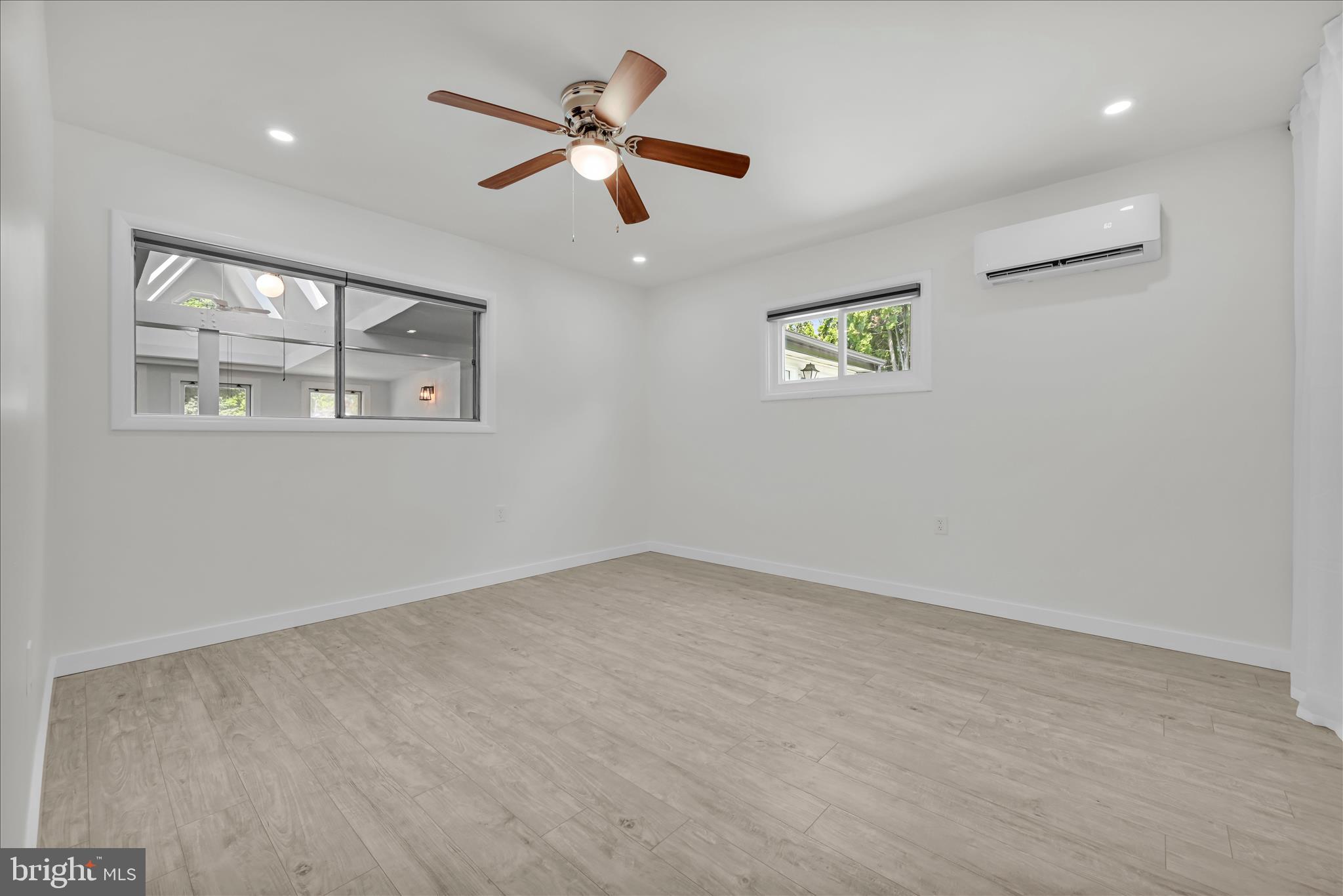 LANDISVILLE - Residential