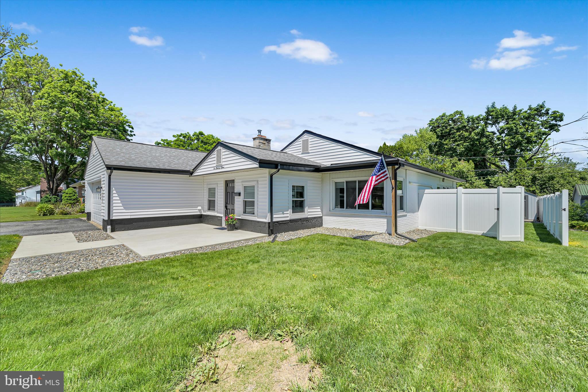LANDISVILLE - Residential