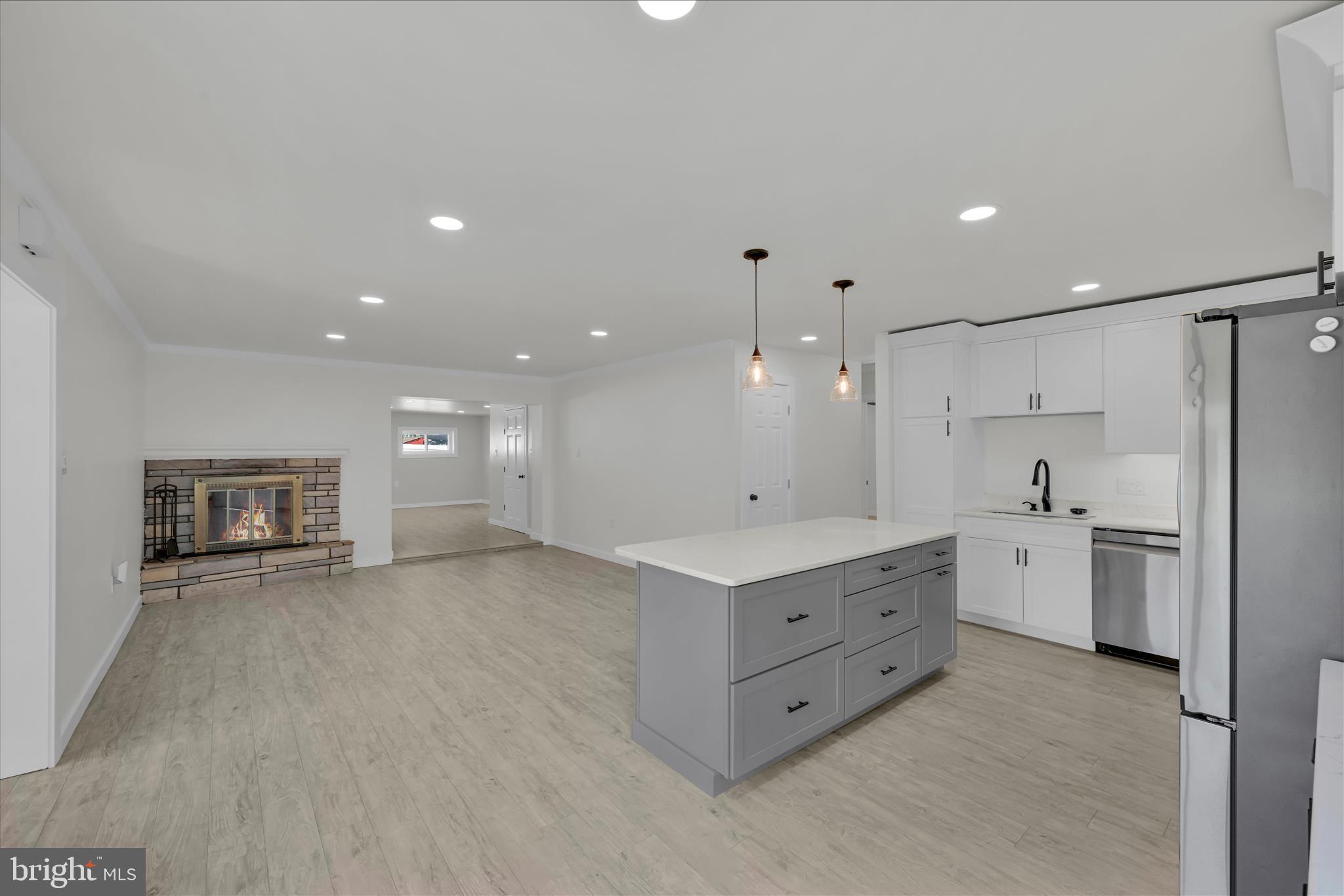 LANDISVILLE - Residential