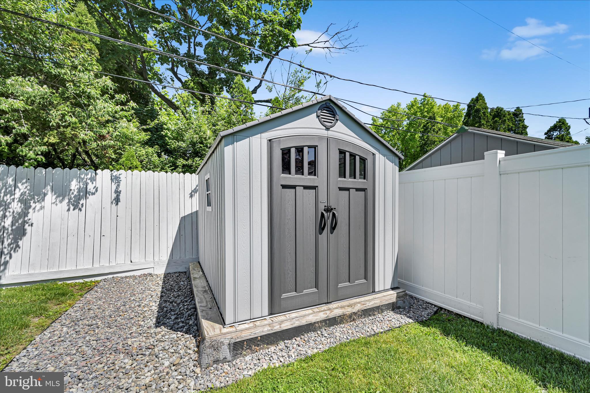 LANDISVILLE - Residential