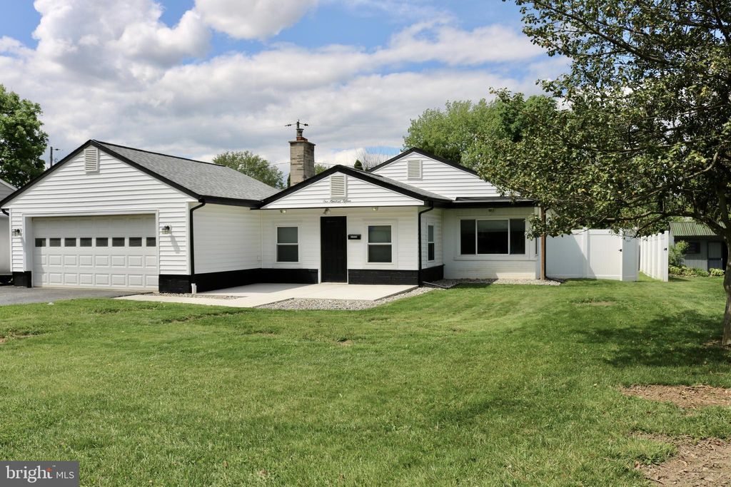 Photo of 115 Stanley Avenue, LANDISVILLE, PA 17538 (MLS # PALA2087556)