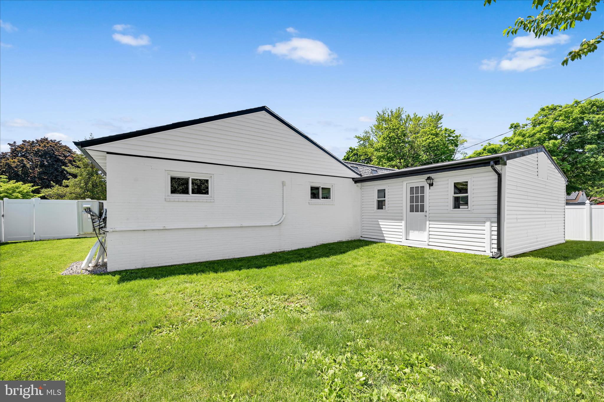 LANDISVILLE - Residential