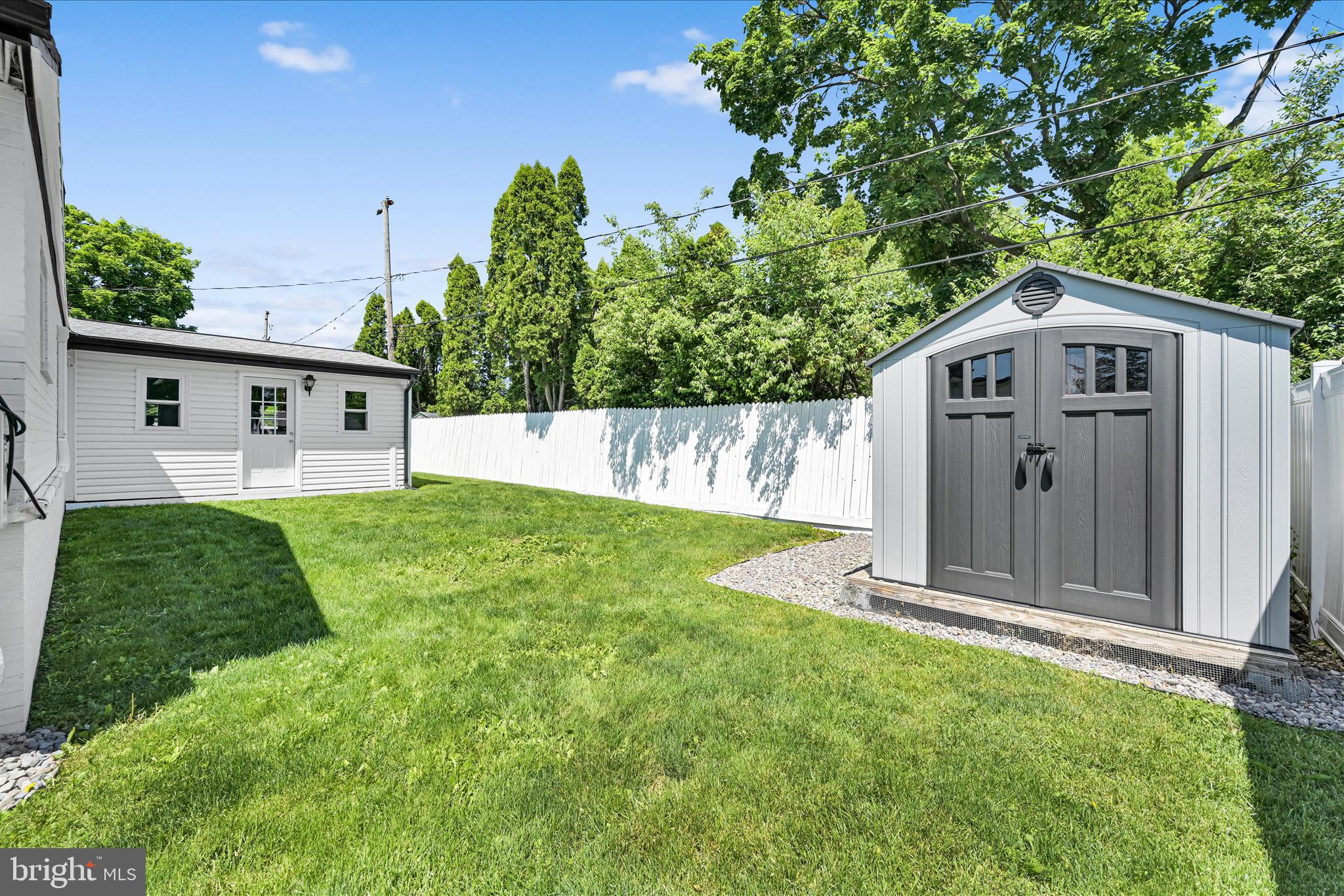 LANDISVILLE - Residential