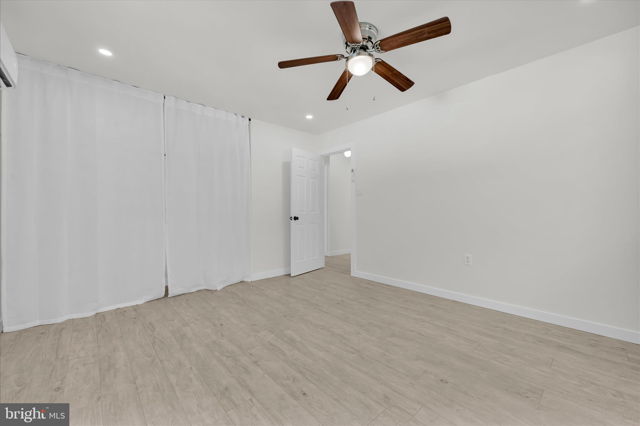 LANDISVILLE - Residential