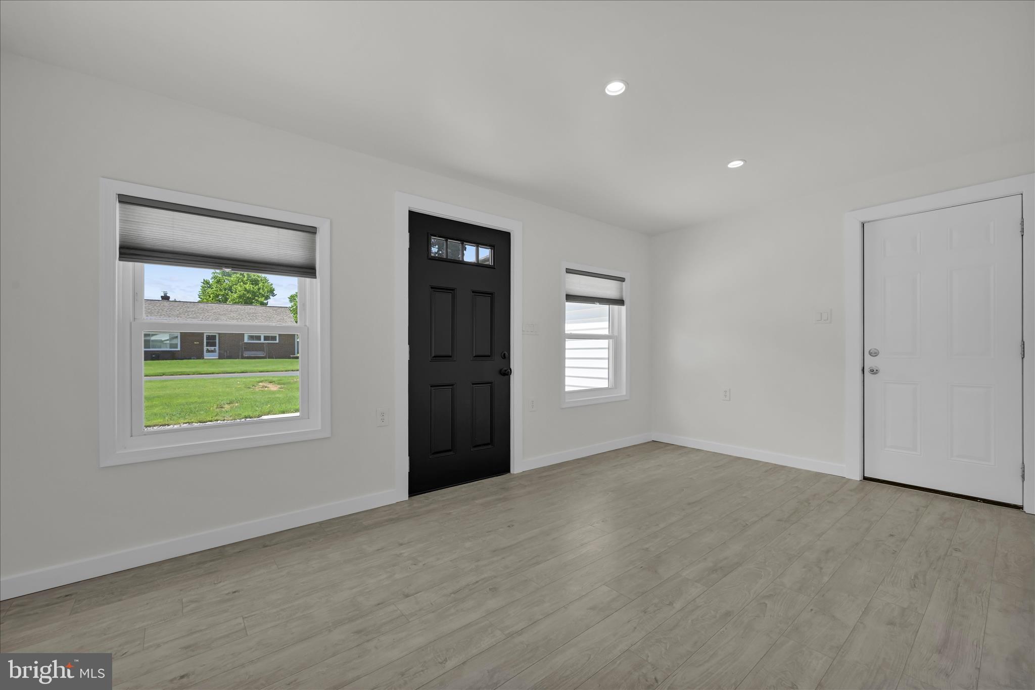 LANDISVILLE - Residential