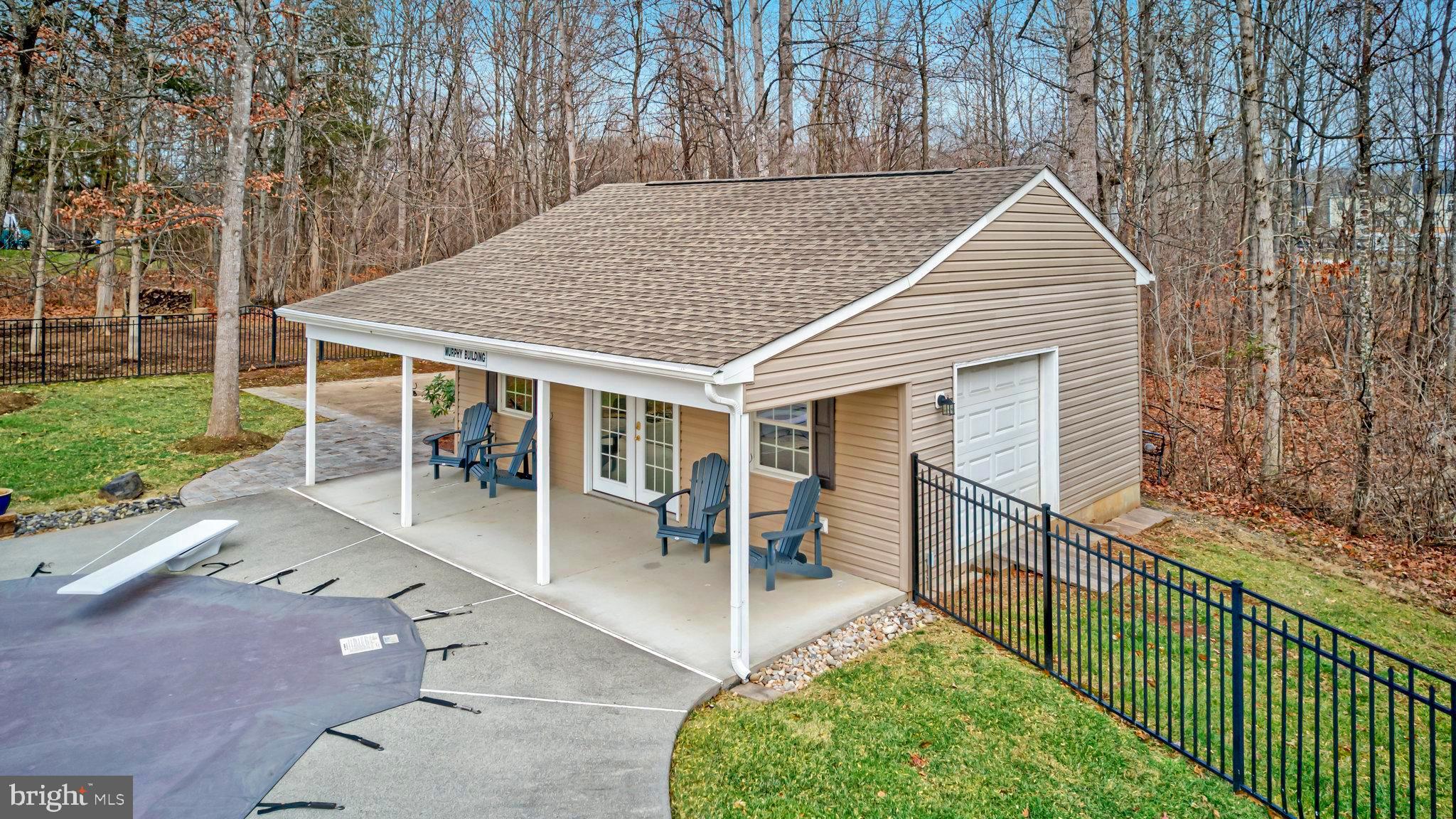 CEDAR CREST - Residential