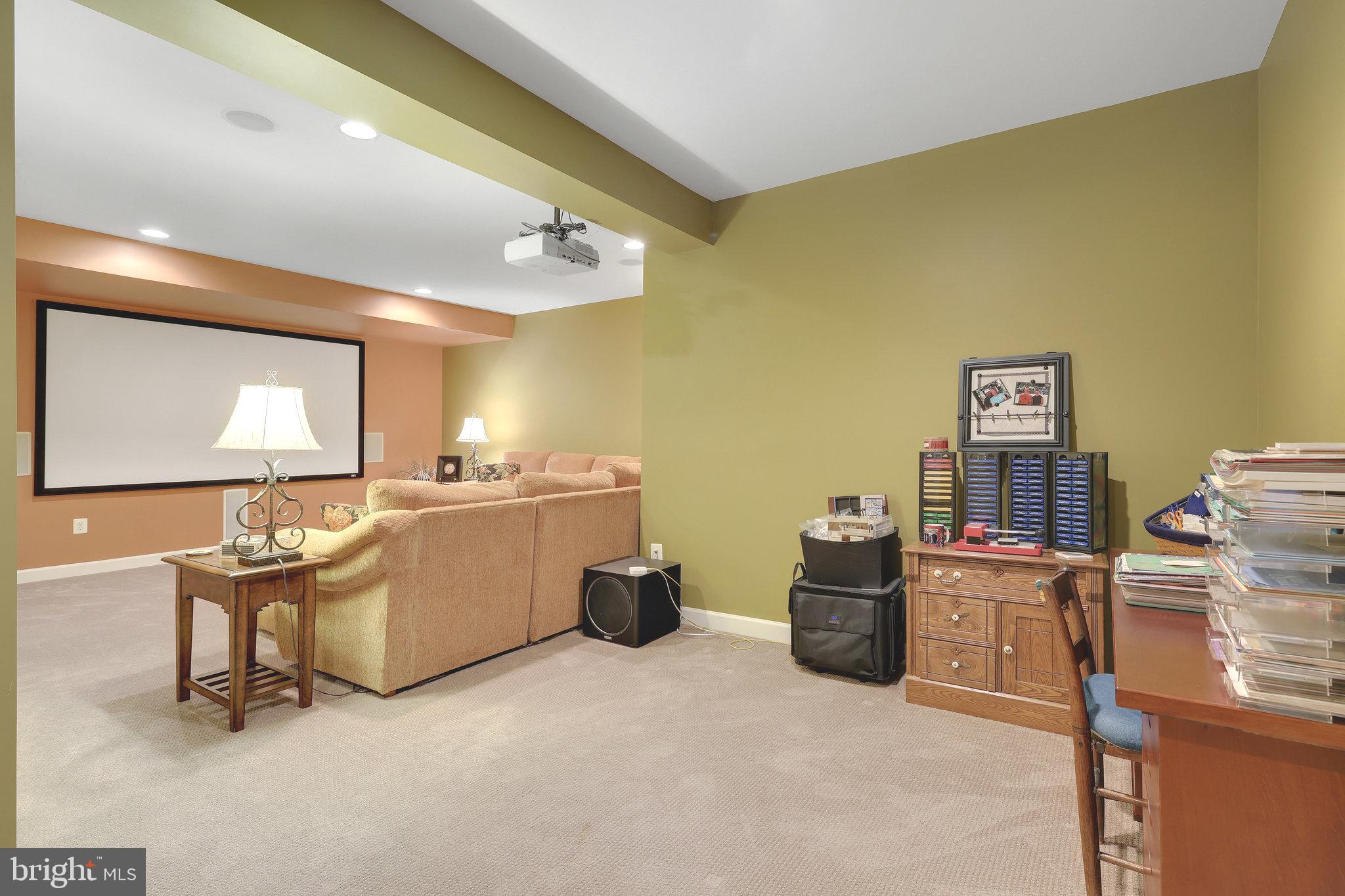 CEDAR CREST - Residential