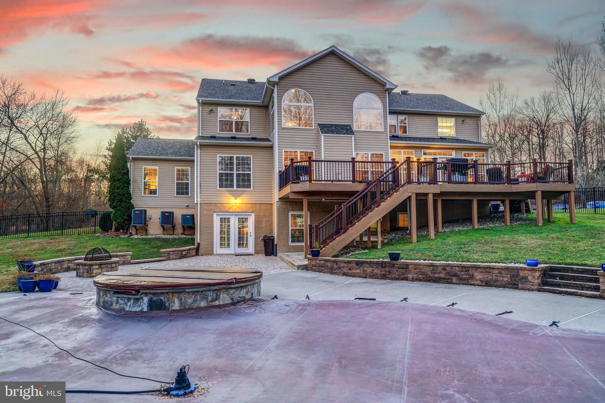 CEDAR CREST - Residential