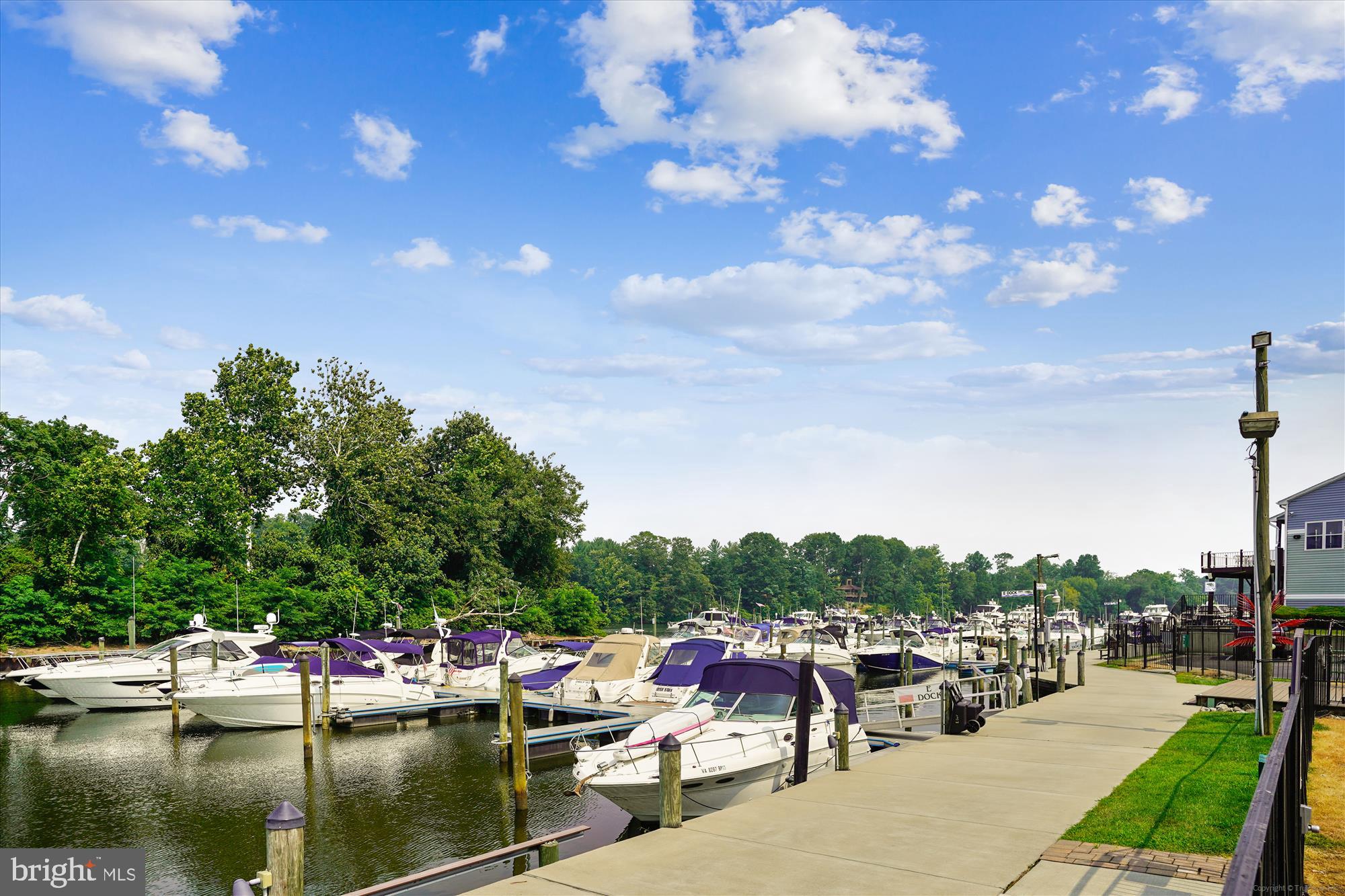 MOORINGS OF OCCOQUAN CON - Residential