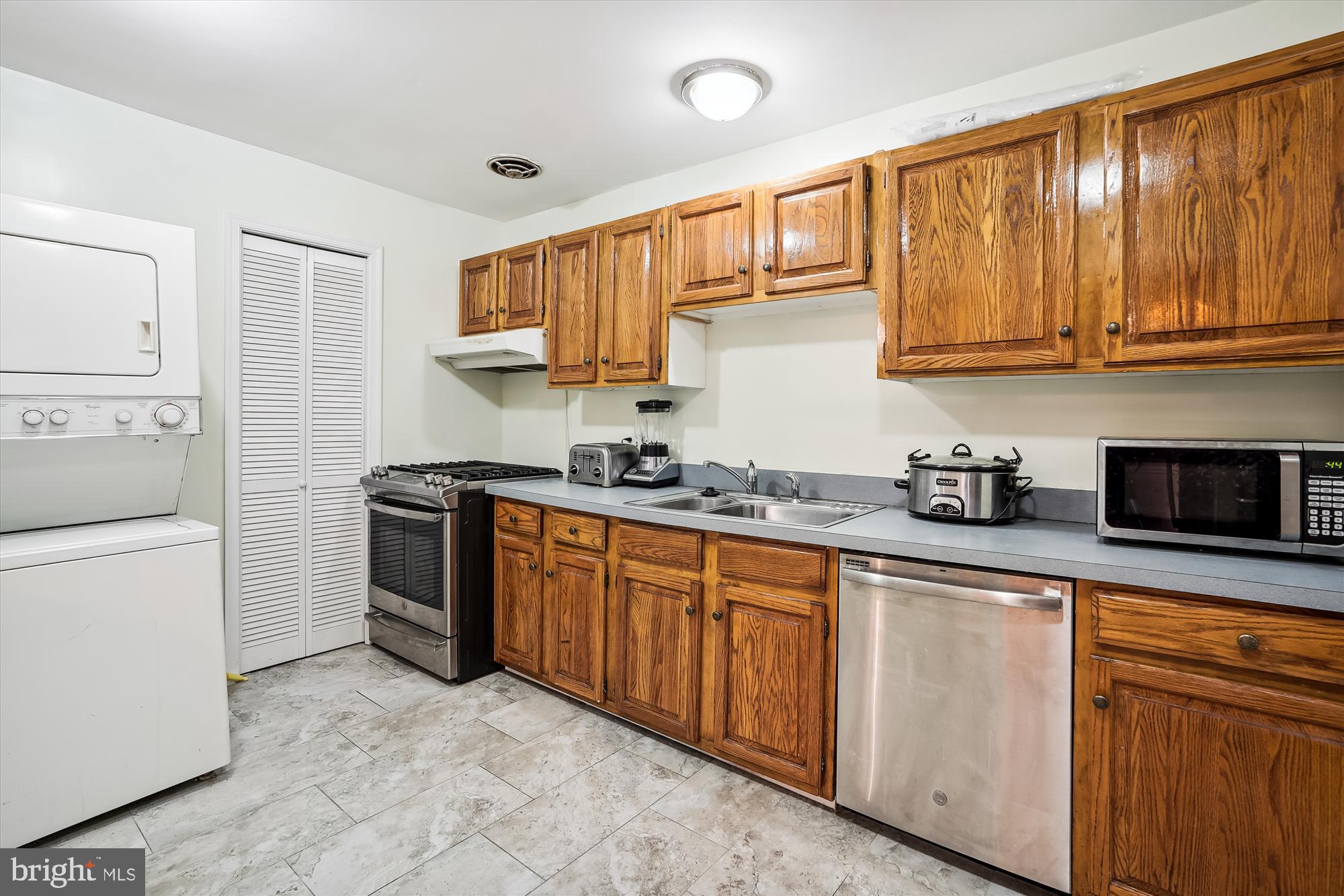 MOORINGS OF OCCOQUAN CON - Residential