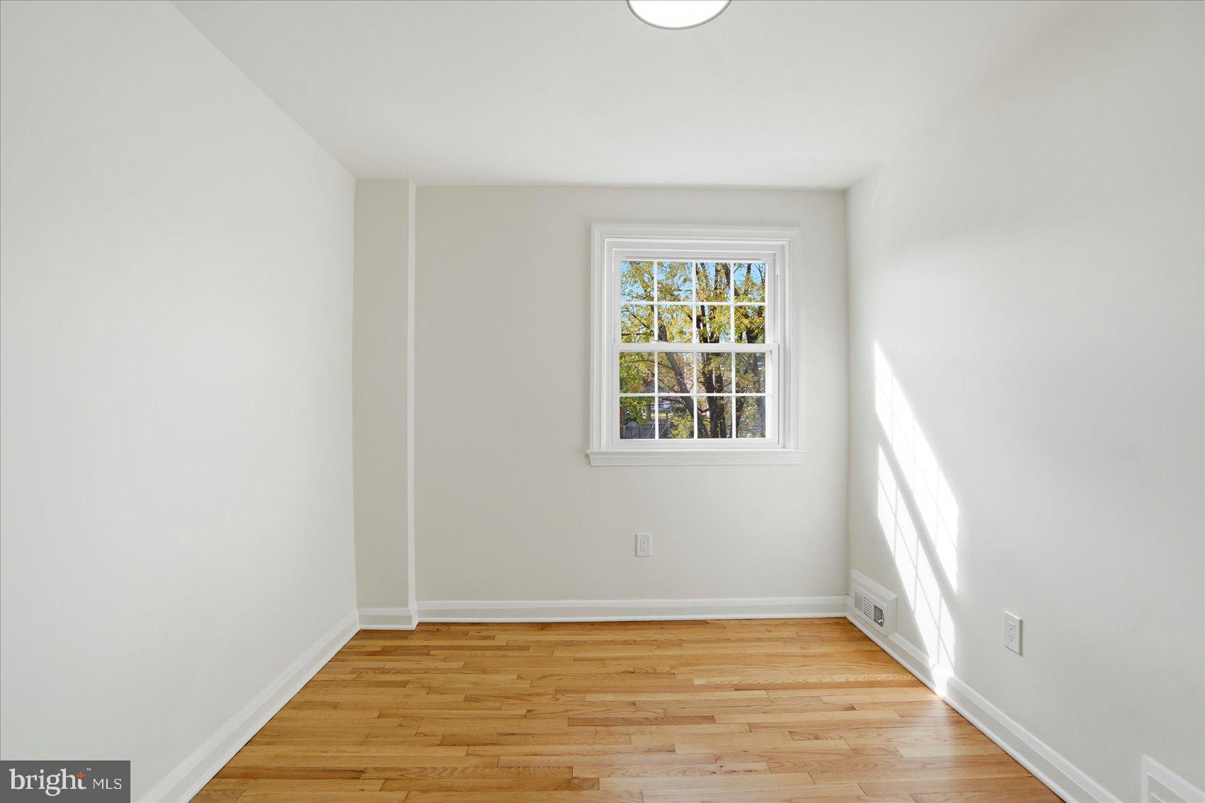 RAMBLEWOOD - Residential