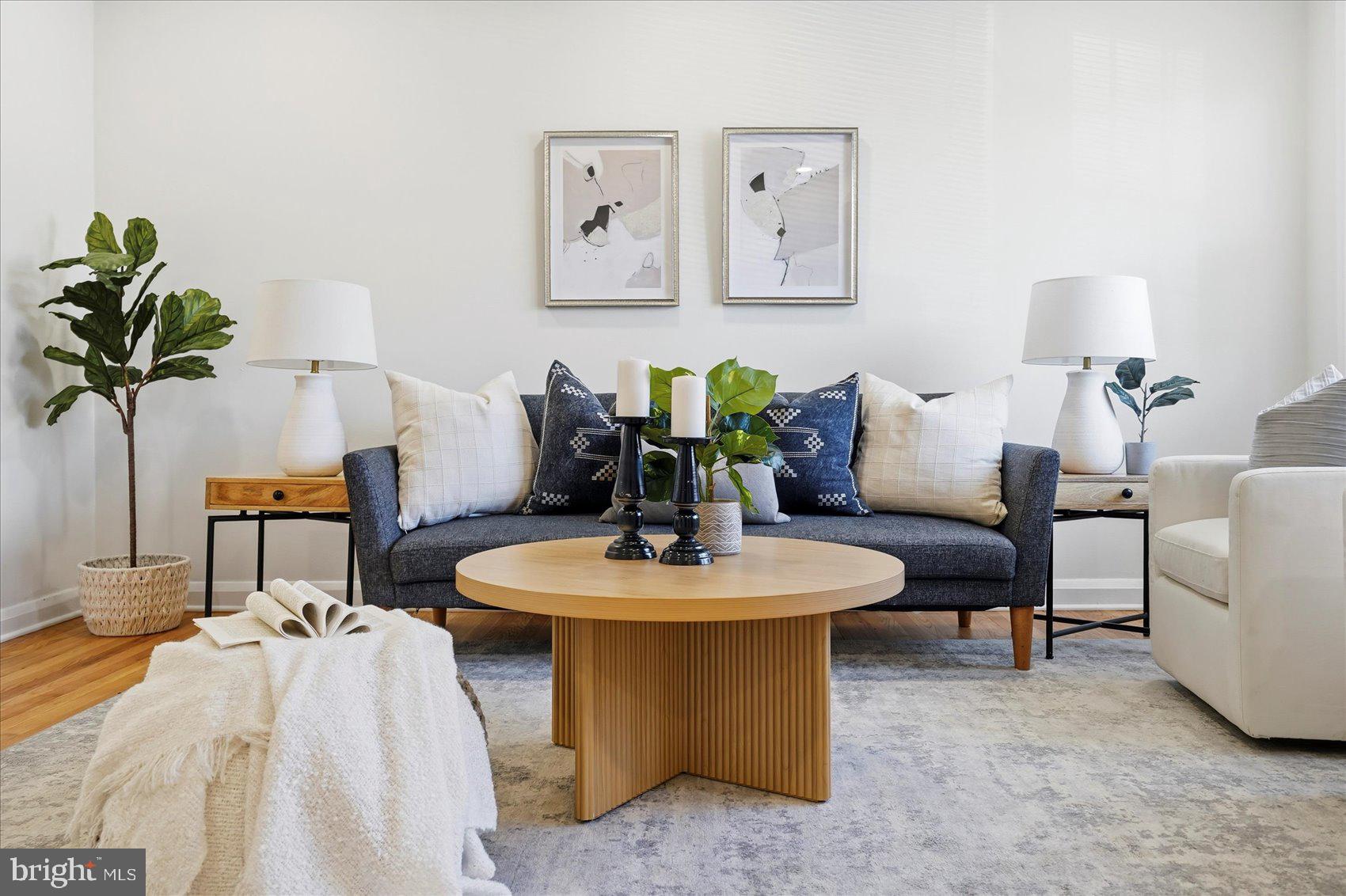 1621 WALTERSWOOD ROAD