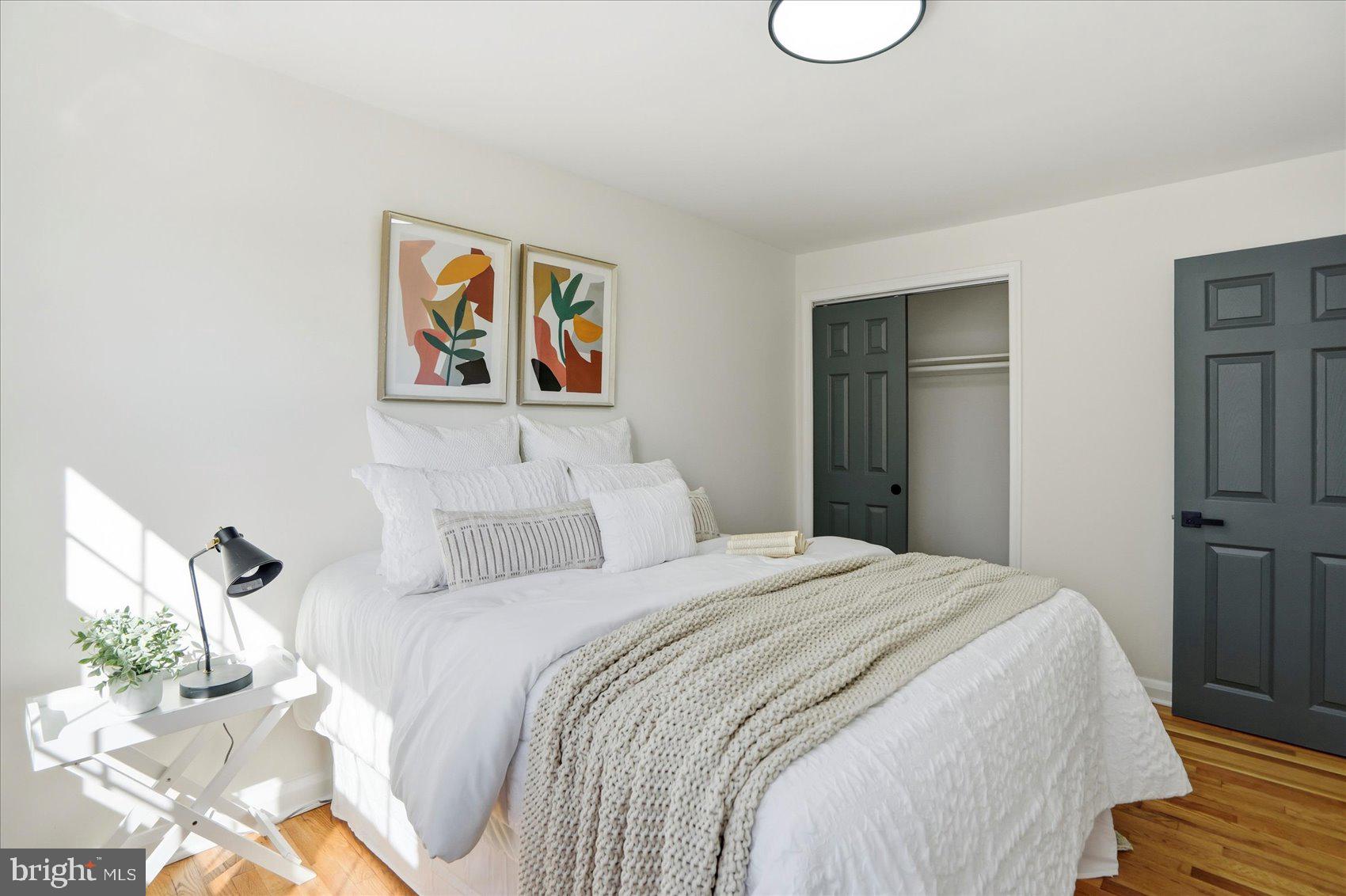 RAMBLEWOOD - Residential