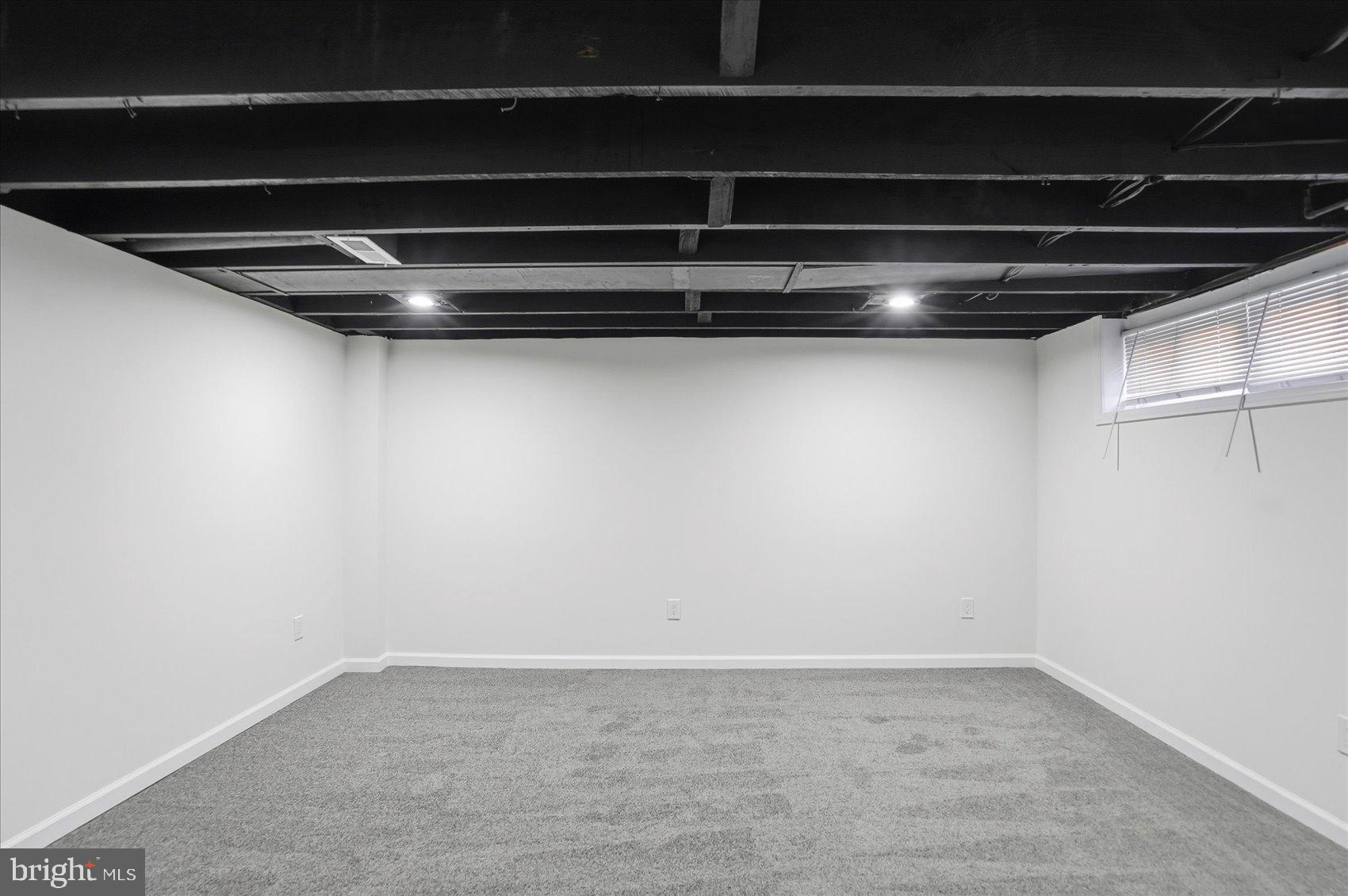 RAMBLEWOOD - Residential