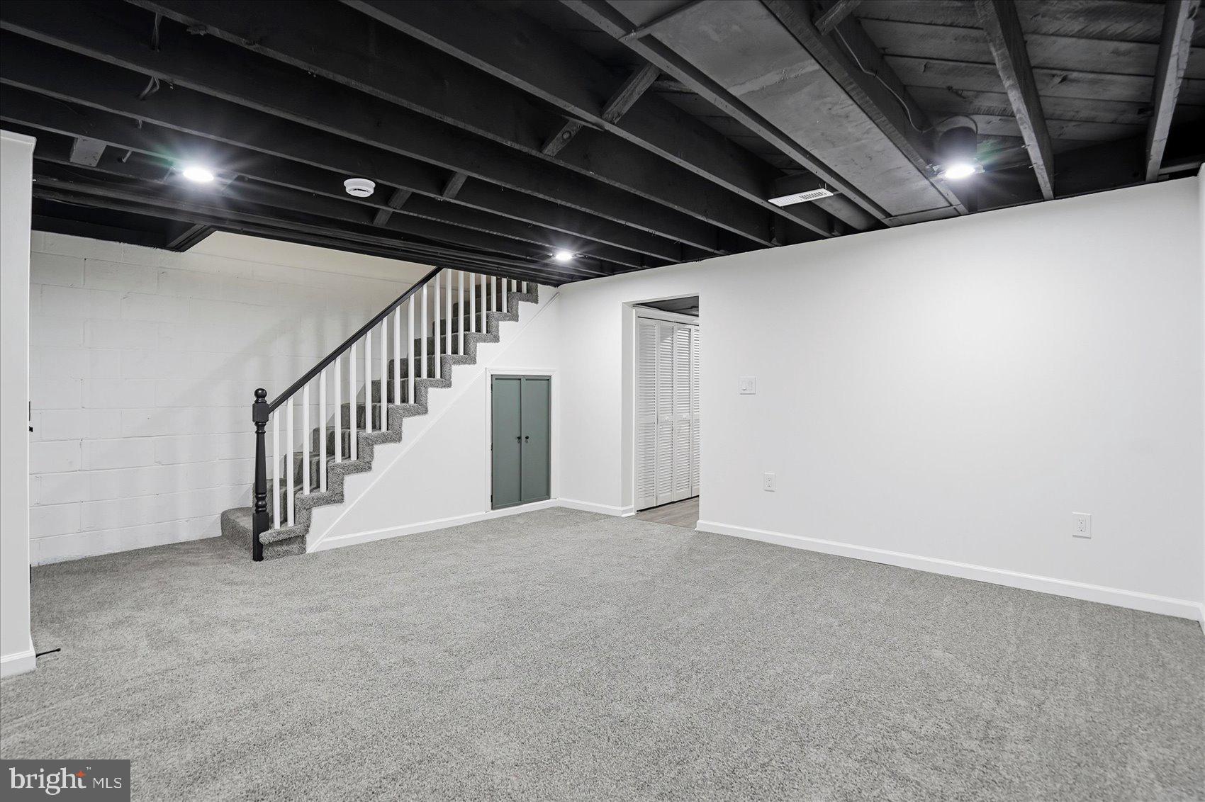 RAMBLEWOOD - Residential