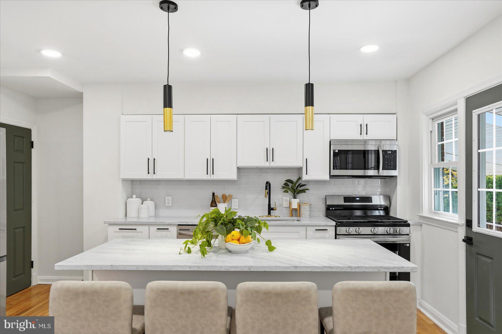 RAMBLEWOOD - Residential