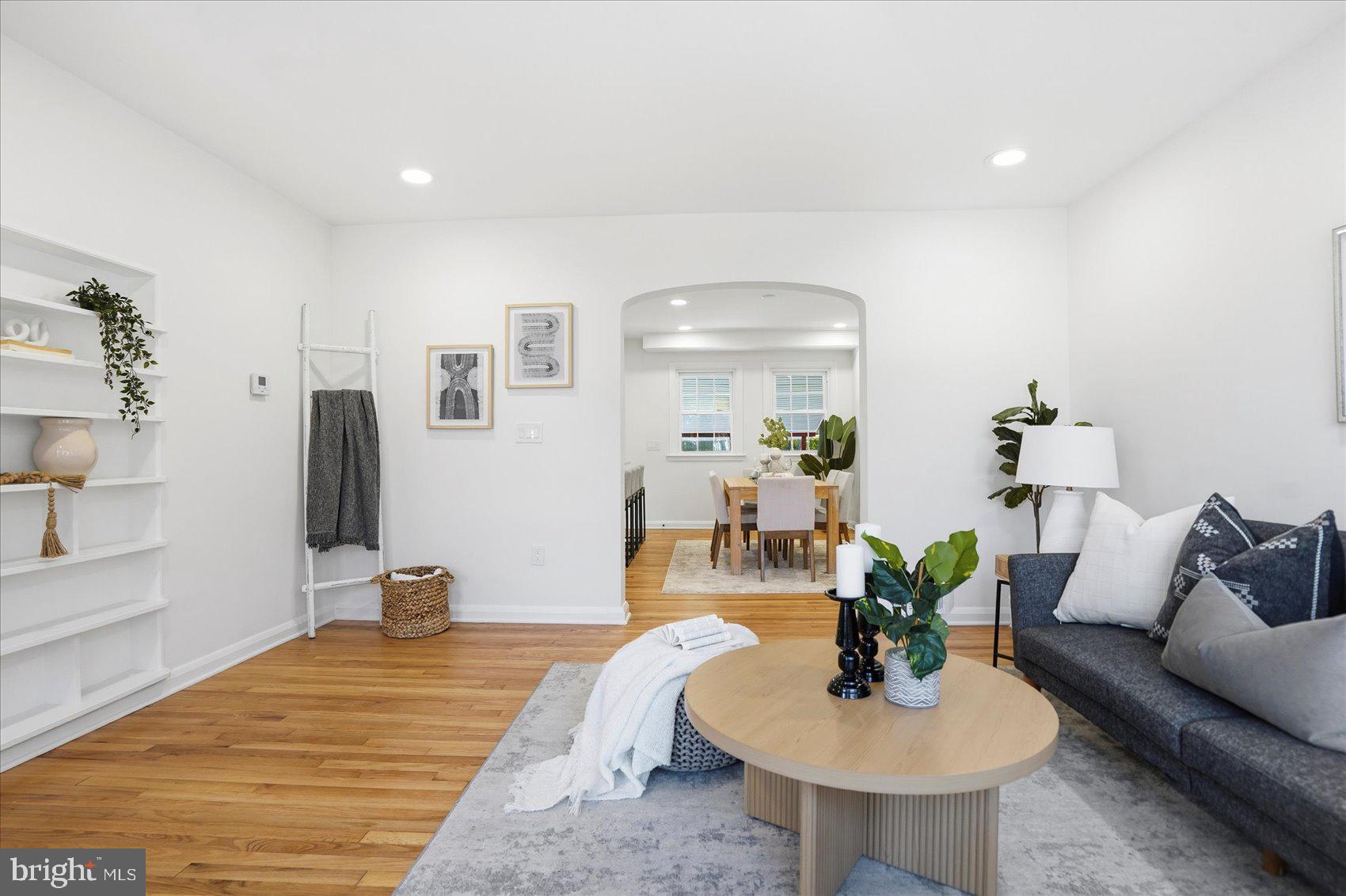 RAMBLEWOOD - Residential