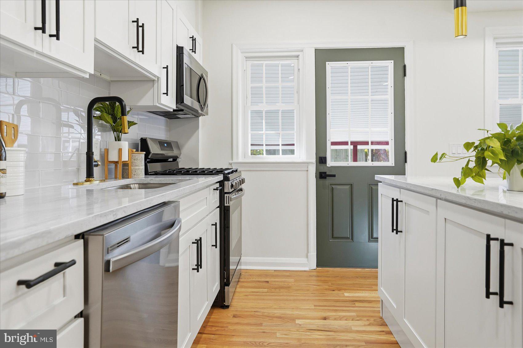 RAMBLEWOOD - Residential