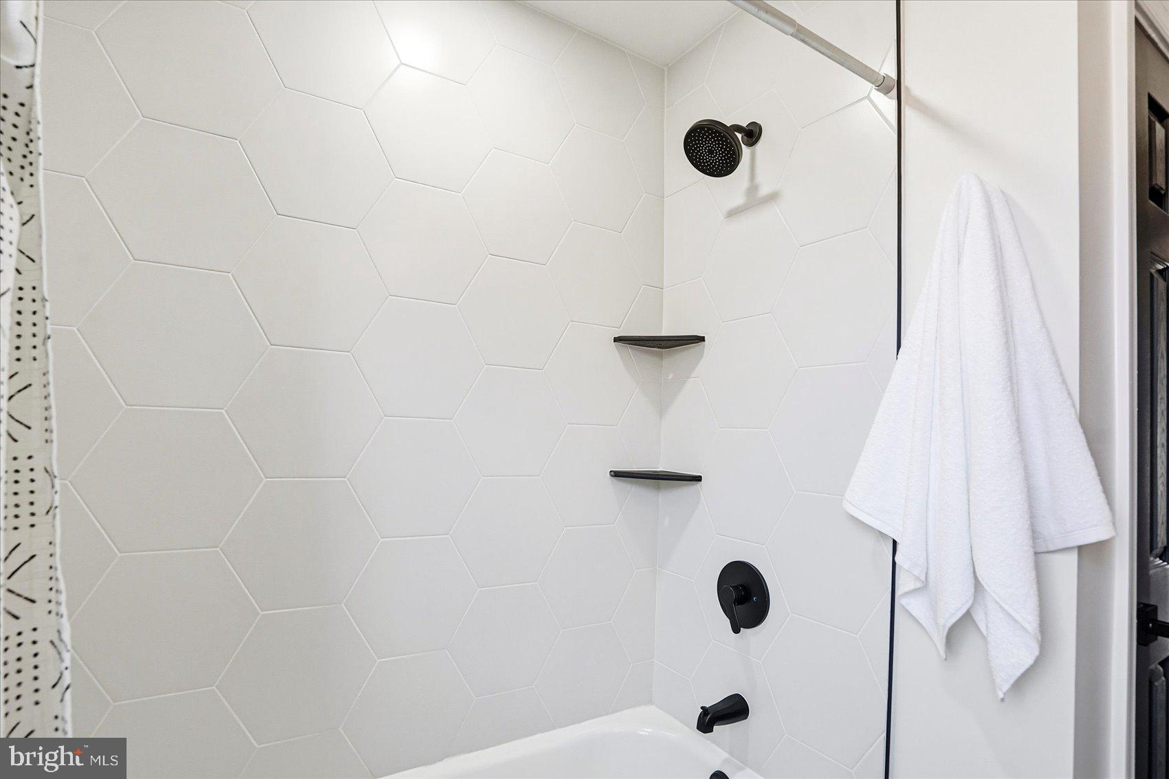 RAMBLEWOOD - Residential