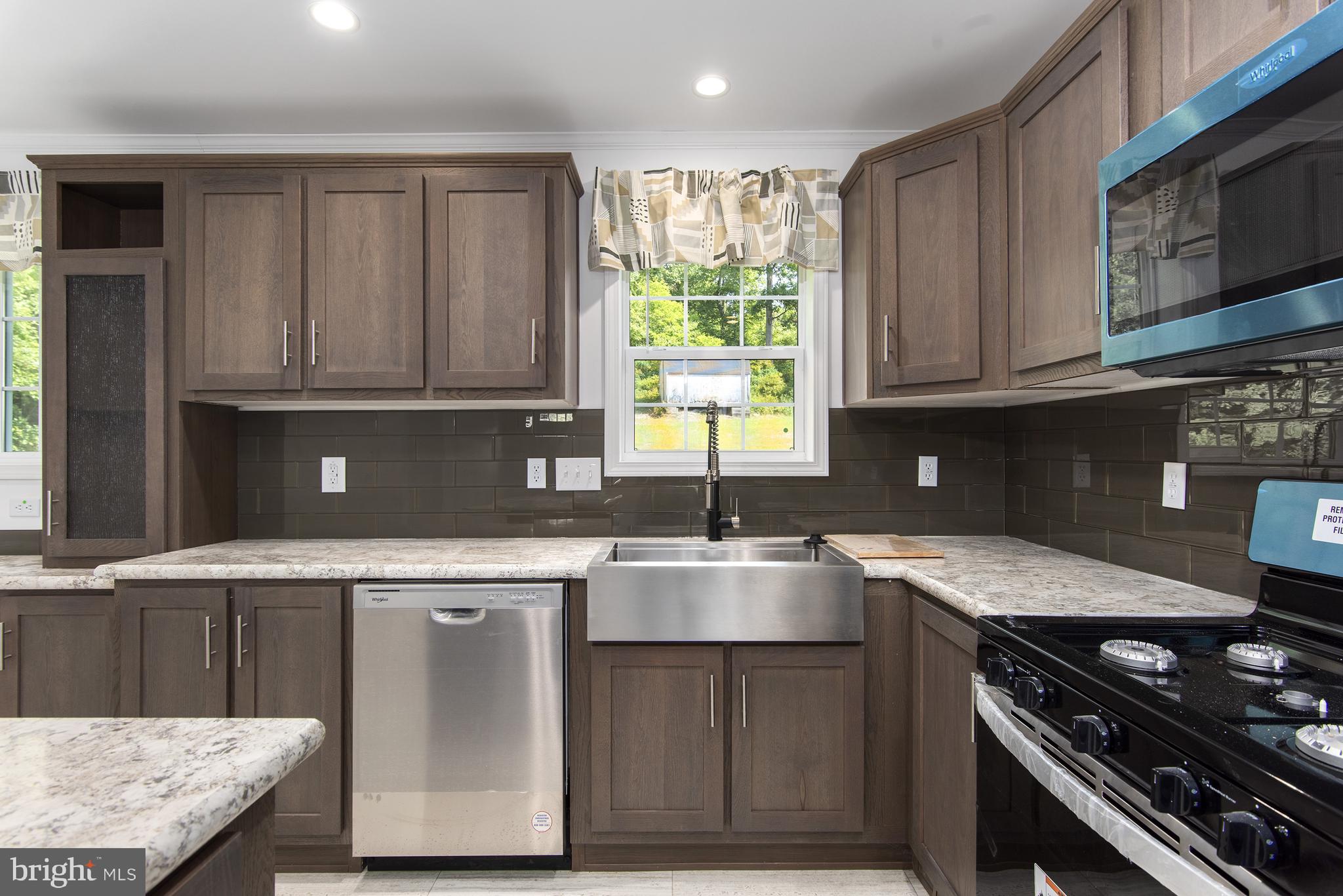 NONAVAILABLE - Residential