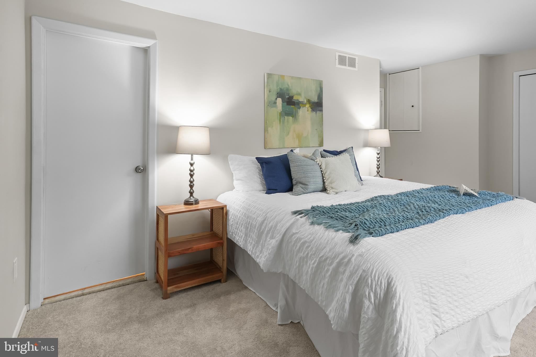 VILLAGE OF OWEN BROWN - Residential