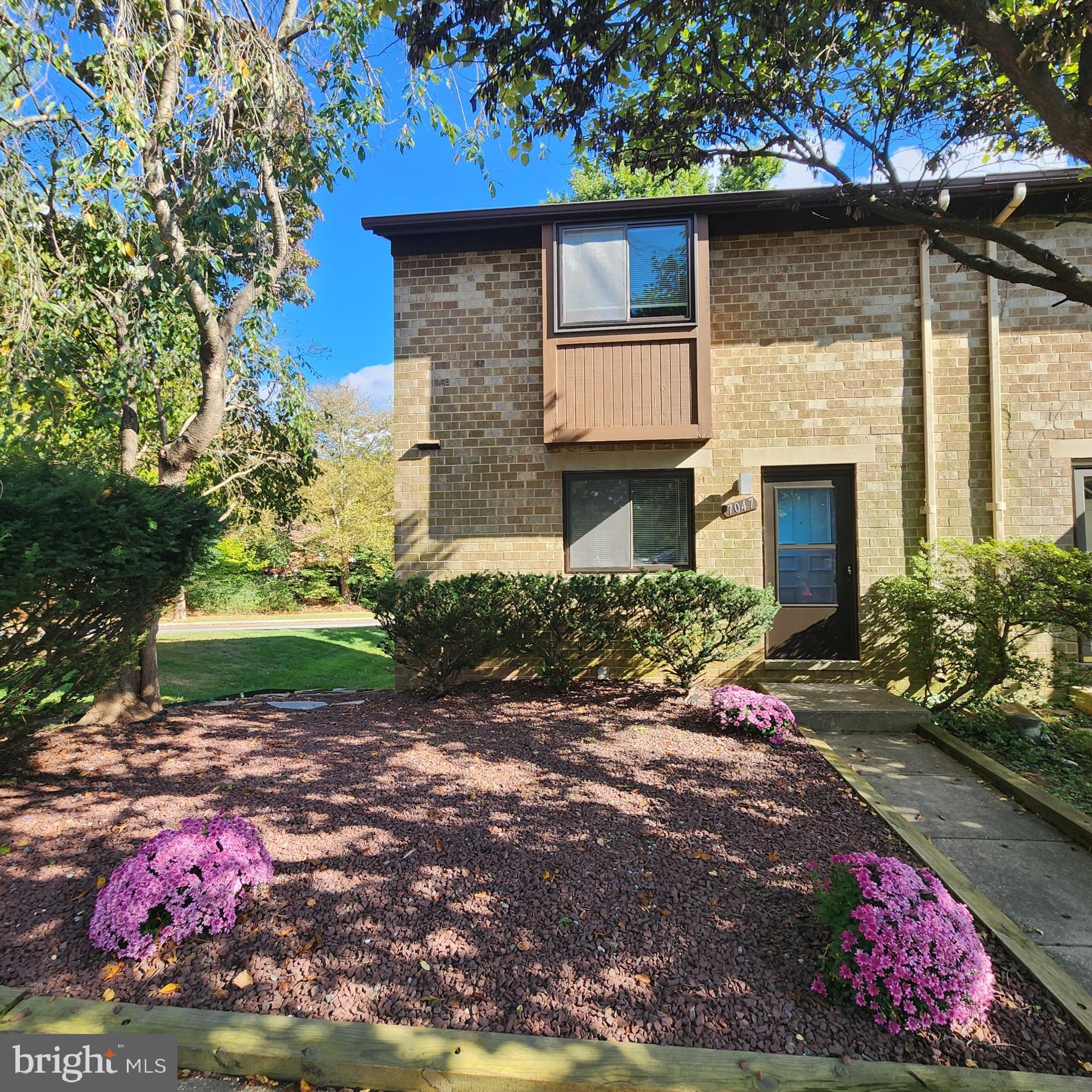 VILLAGE OF OWEN BROWN - Residential