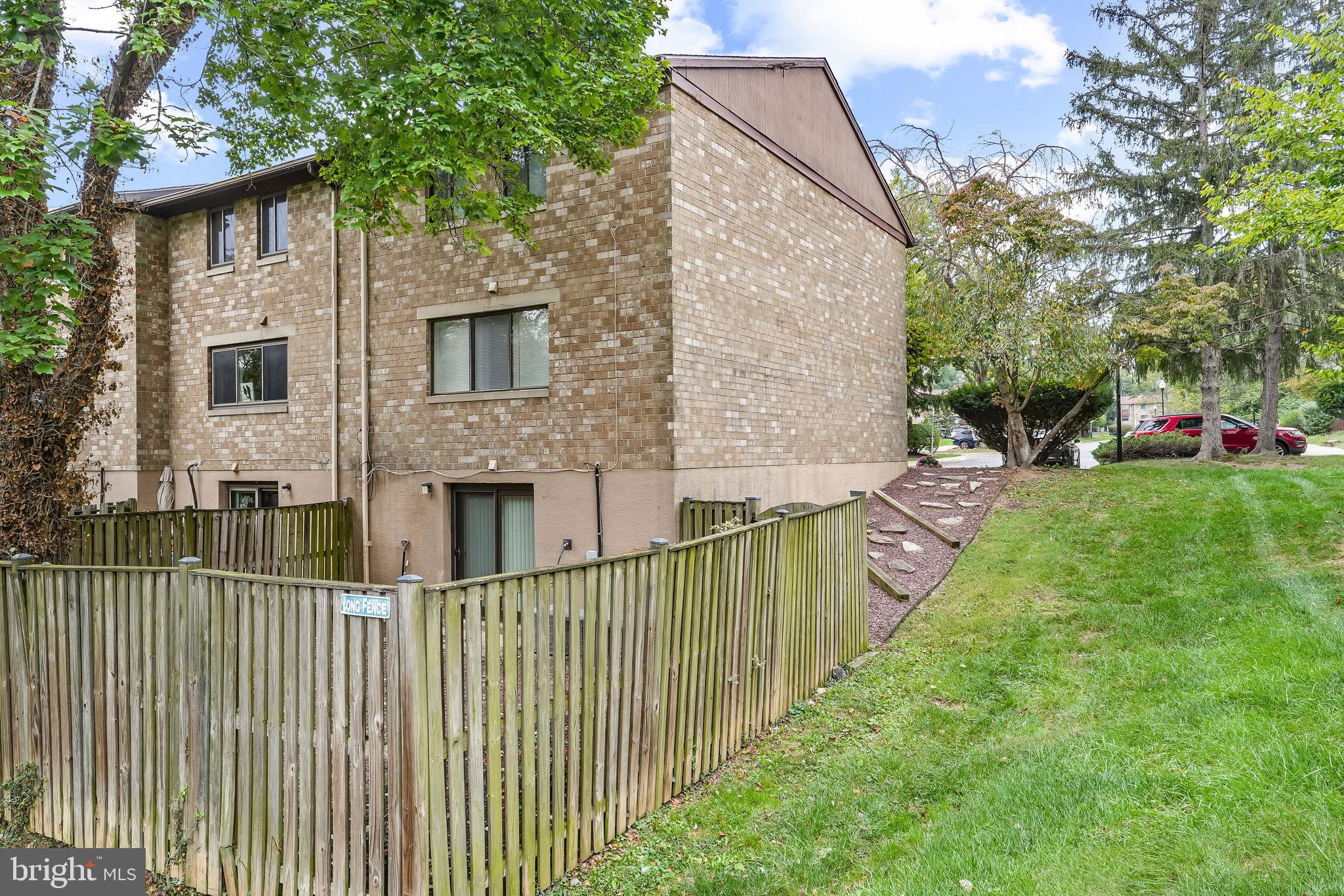 VILLAGE OF OWEN BROWN - Residential