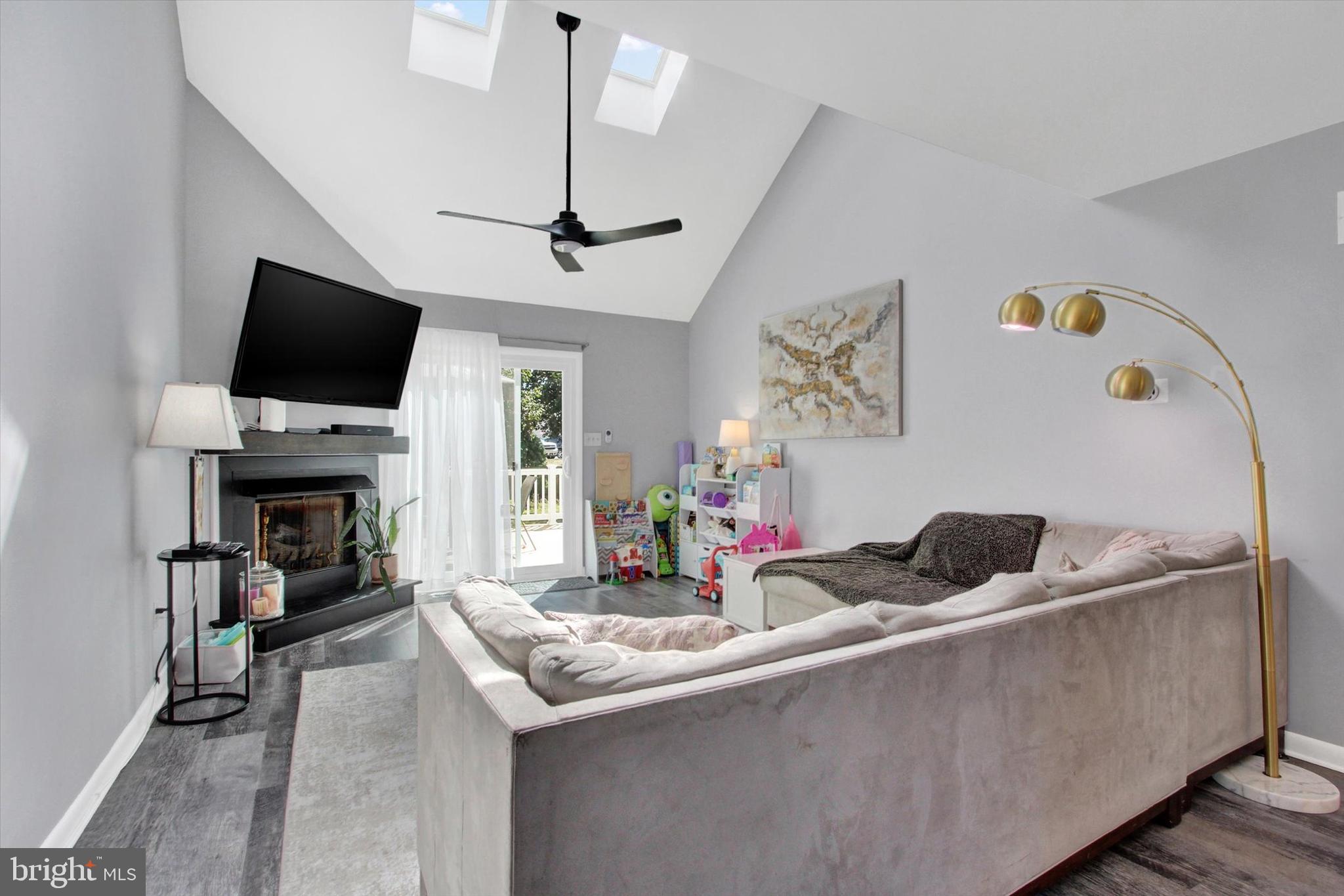 200 GREENLEAF ROAD