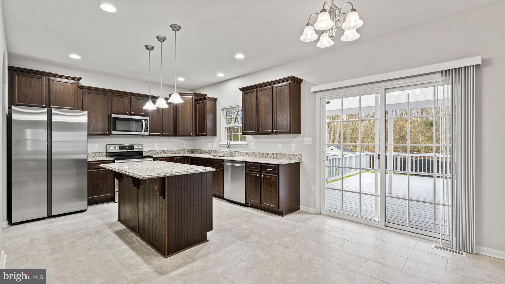 HOLLY RIDGE - Residential