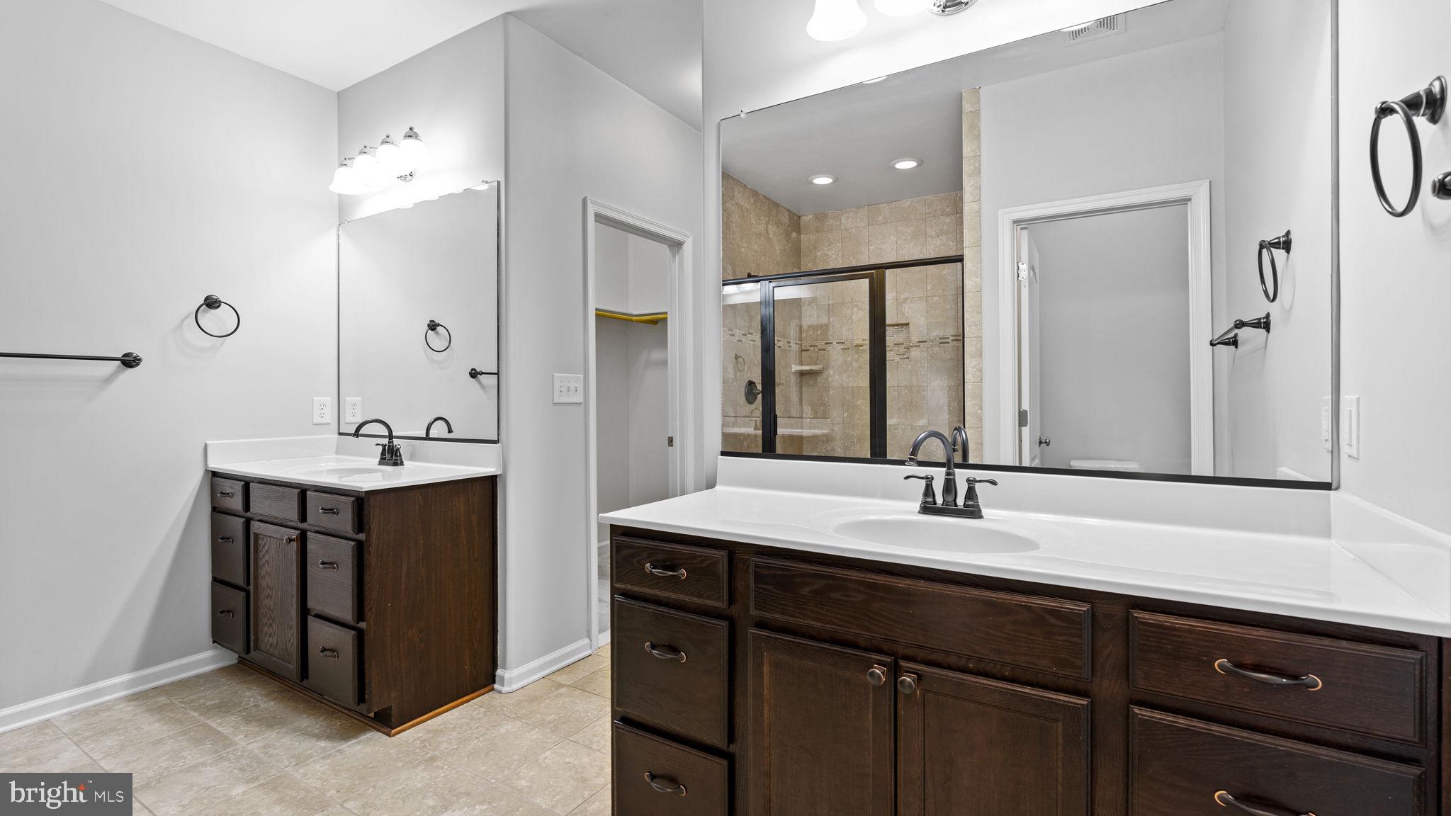 HOLLY RIDGE - Residential