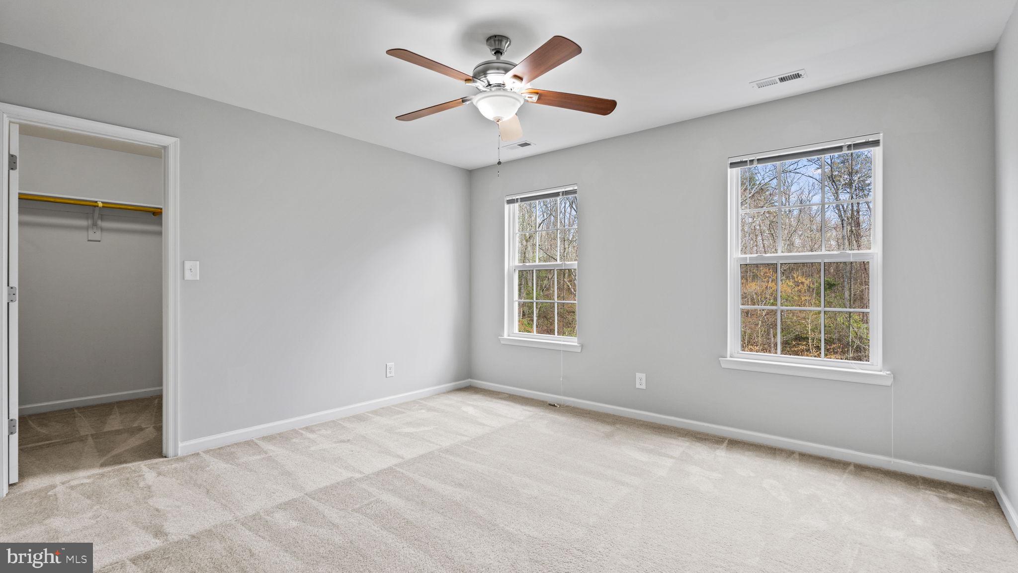 HOLLY RIDGE - Residential