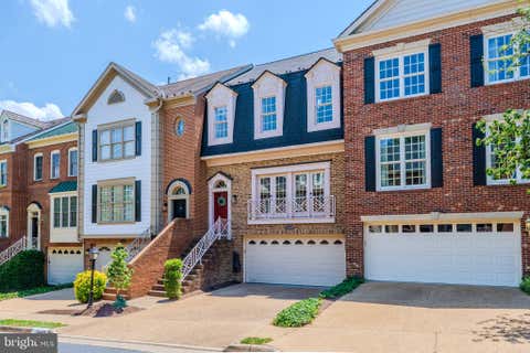 Photo of 10449 Breckinridge Lane, FAIRFAX, VA 22030 (MLS # VAFC2008582)