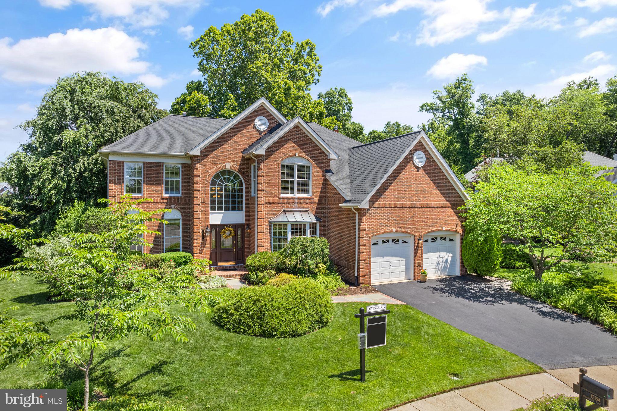 OAKTON WOODS - Residential