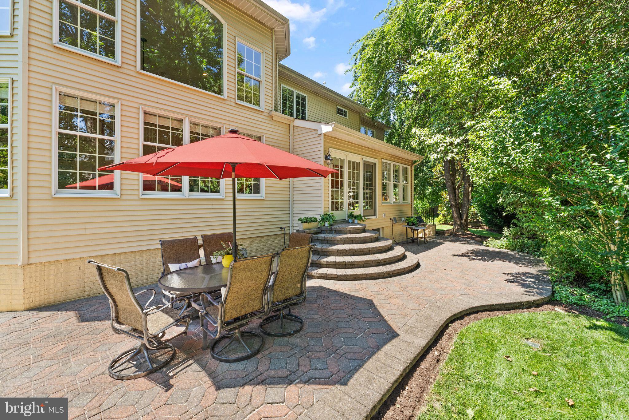 OAKTON WOODS - Residential