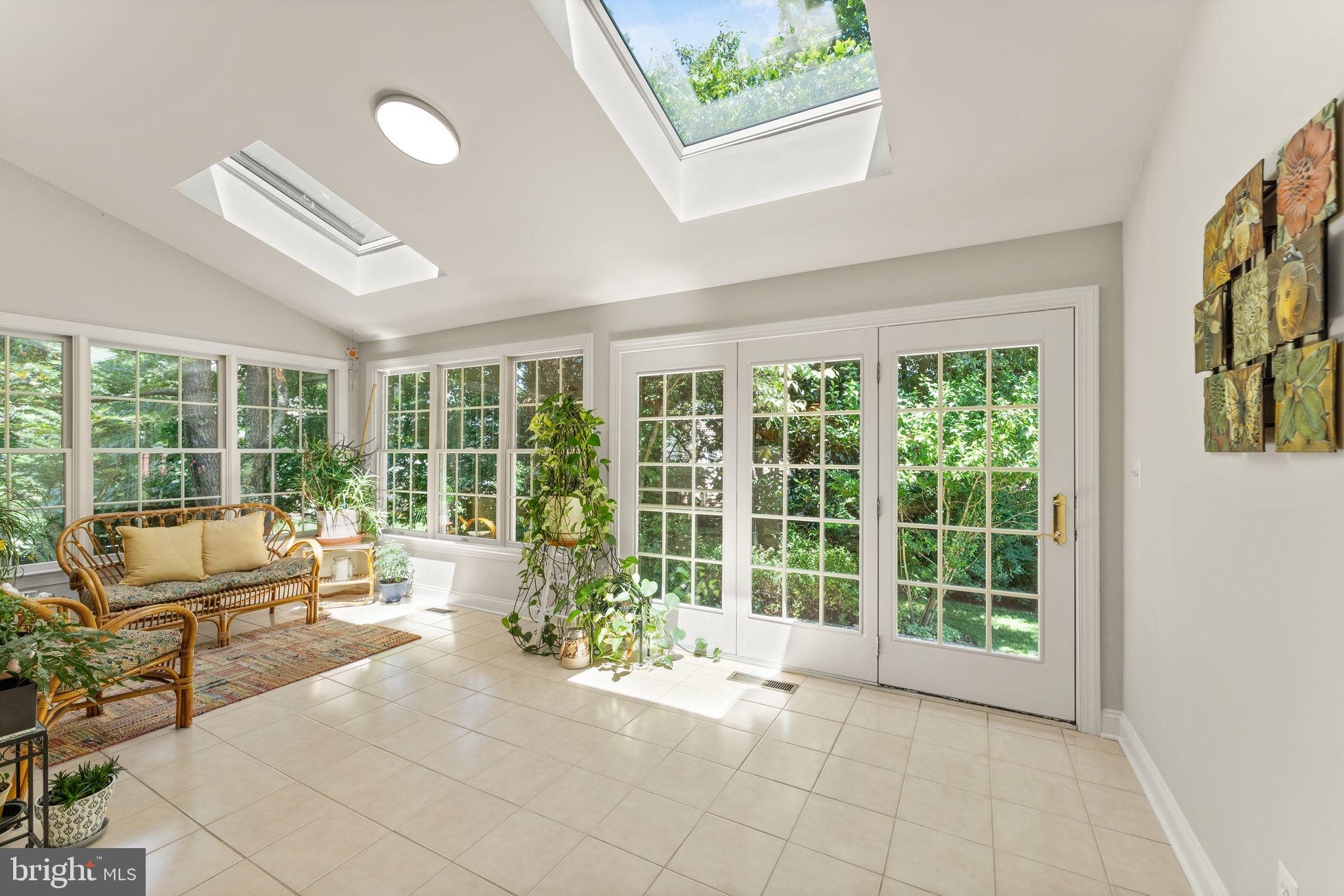 OAKTON WOODS - Residential