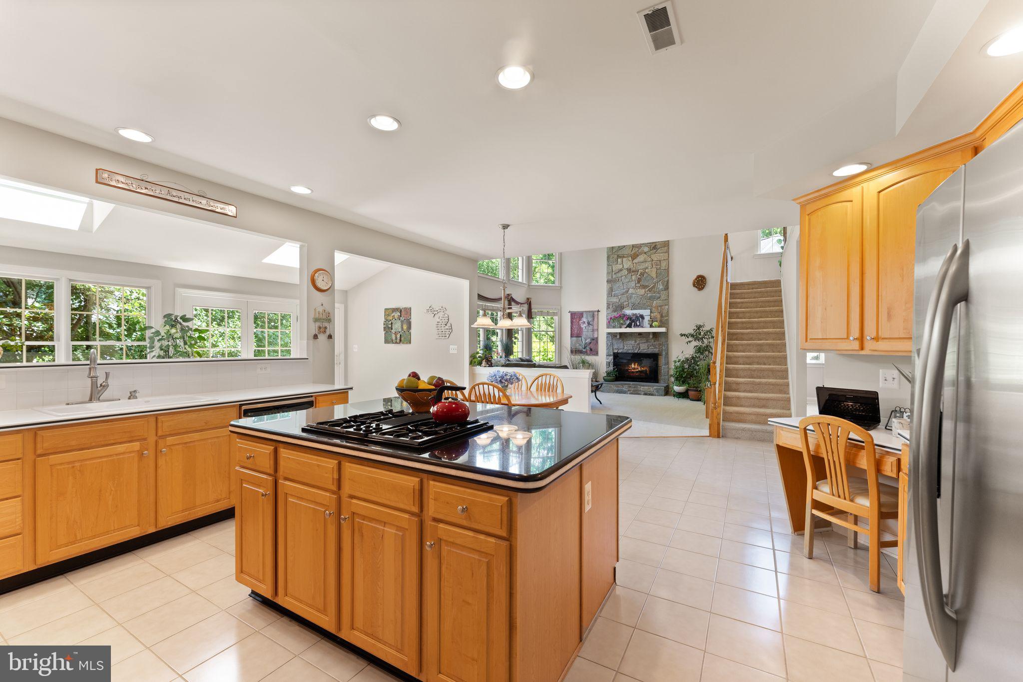 OAKTON WOODS - Residential