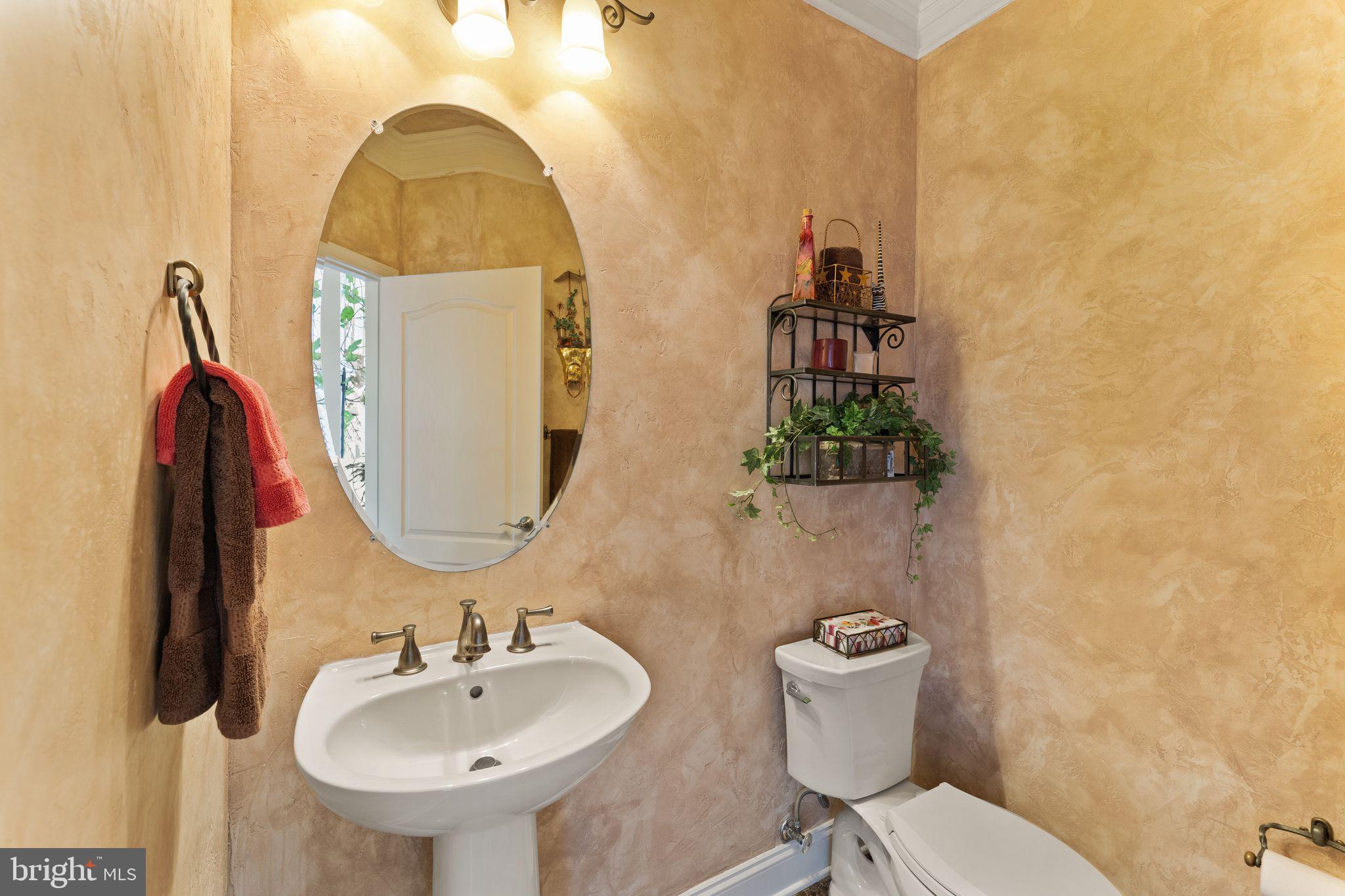 OAKTON WOODS - Residential