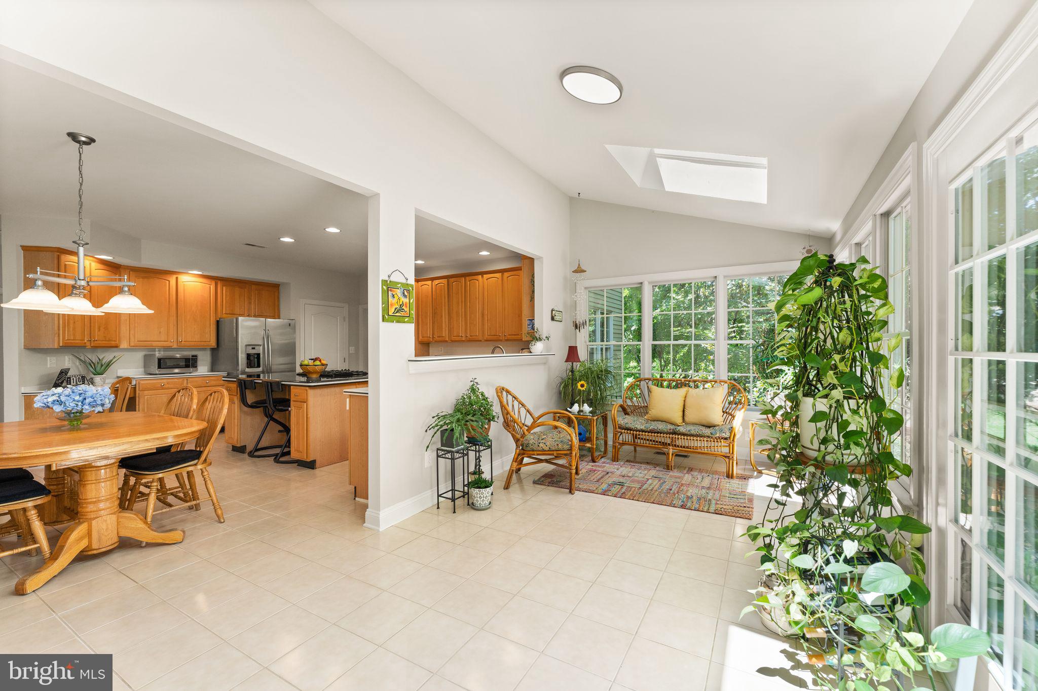 OAKTON WOODS - Residential