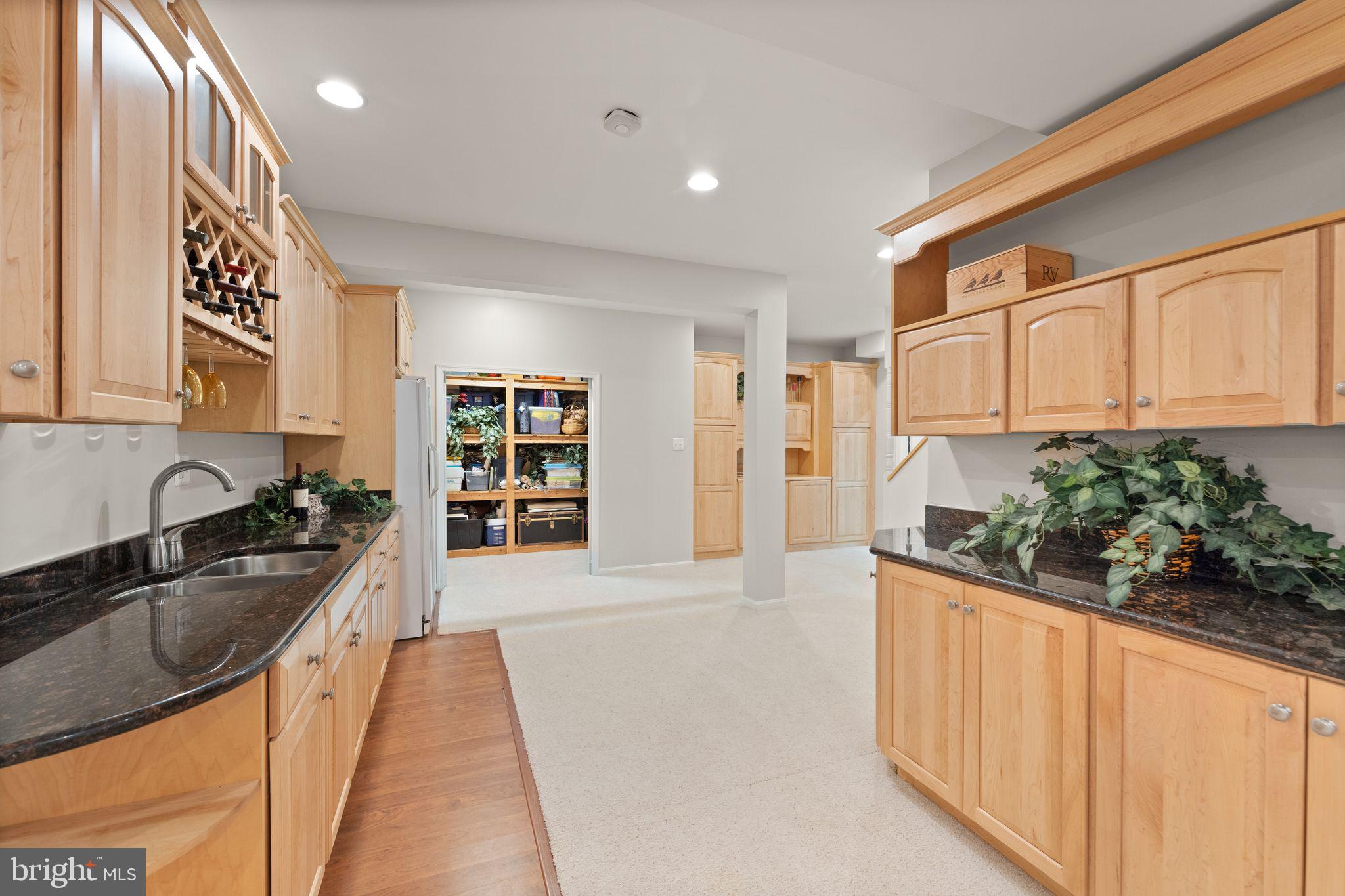 OAKTON WOODS - Residential