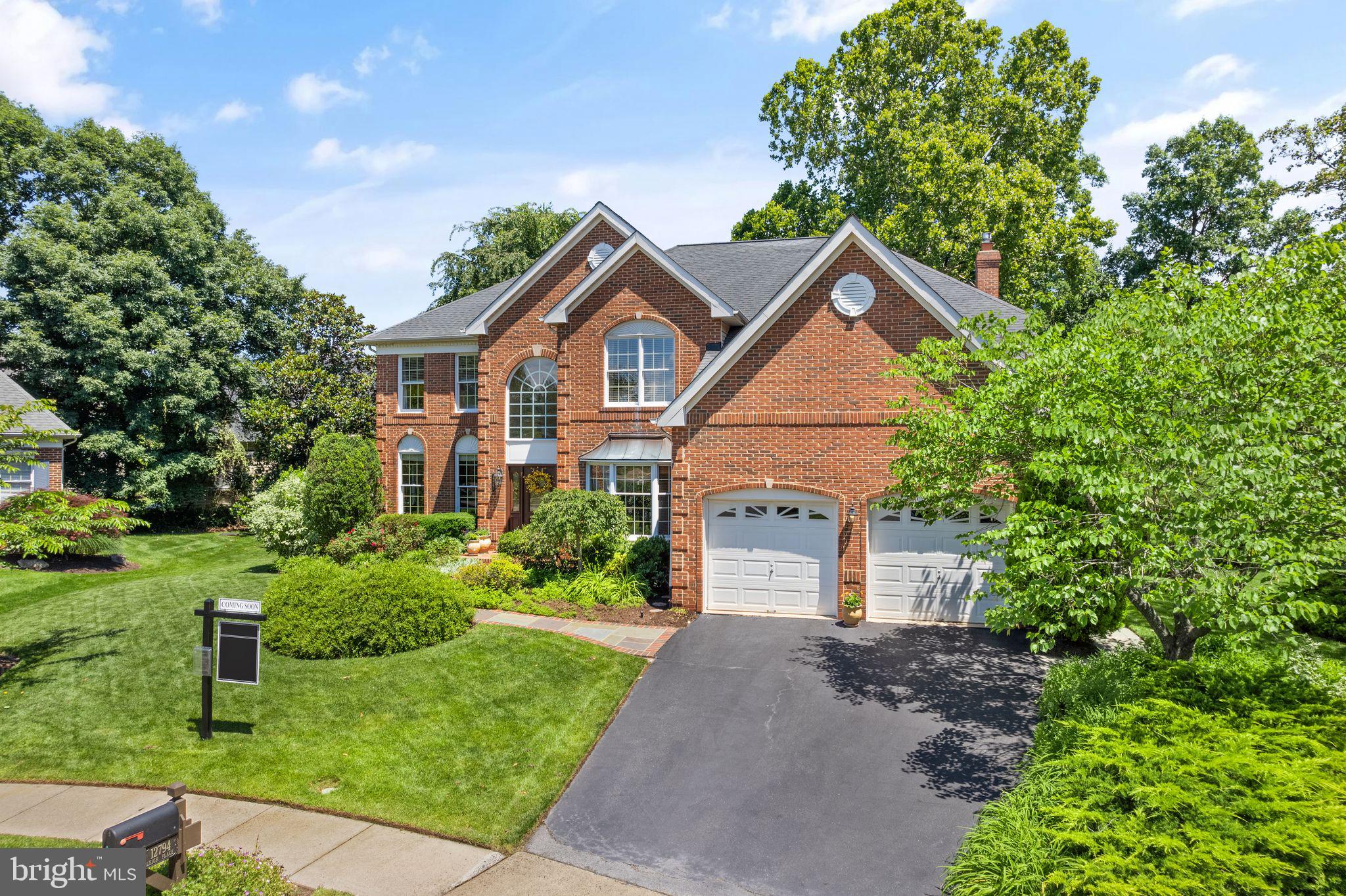 OAKTON WOODS - Residential