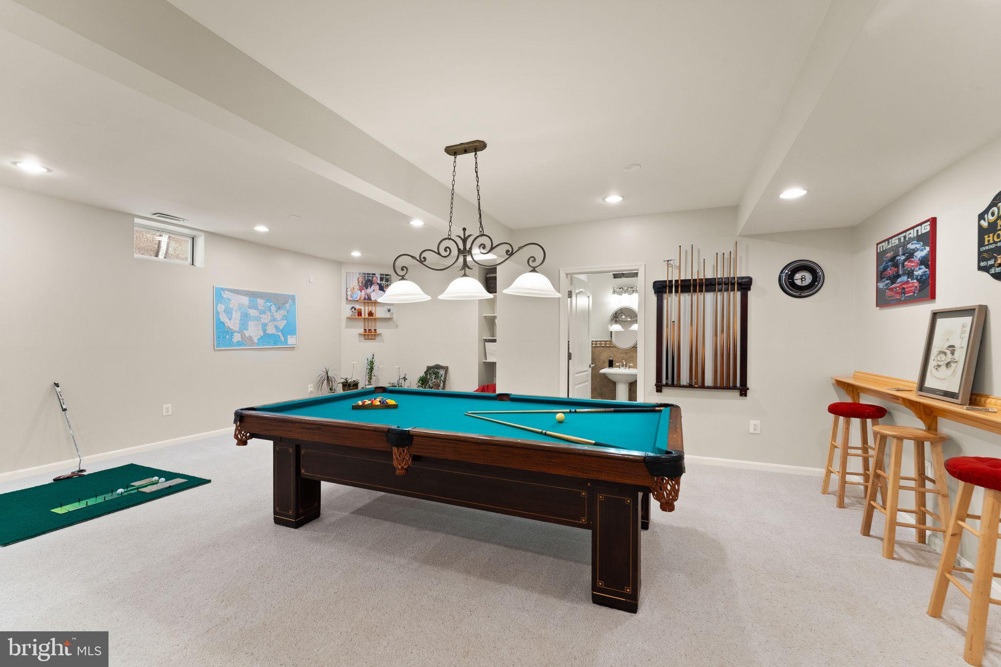 OAKTON WOODS - Residential