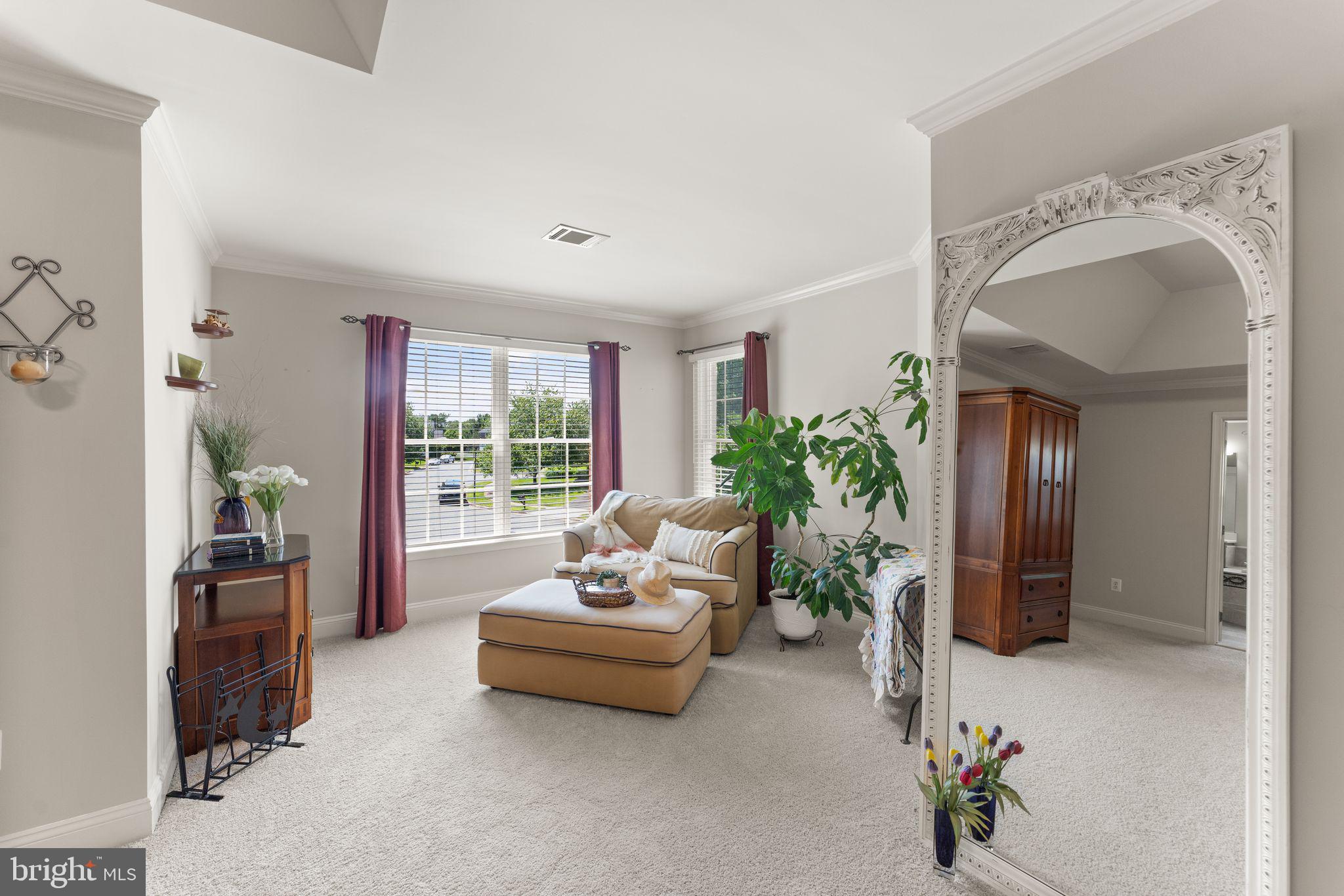 OAKTON WOODS - Residential