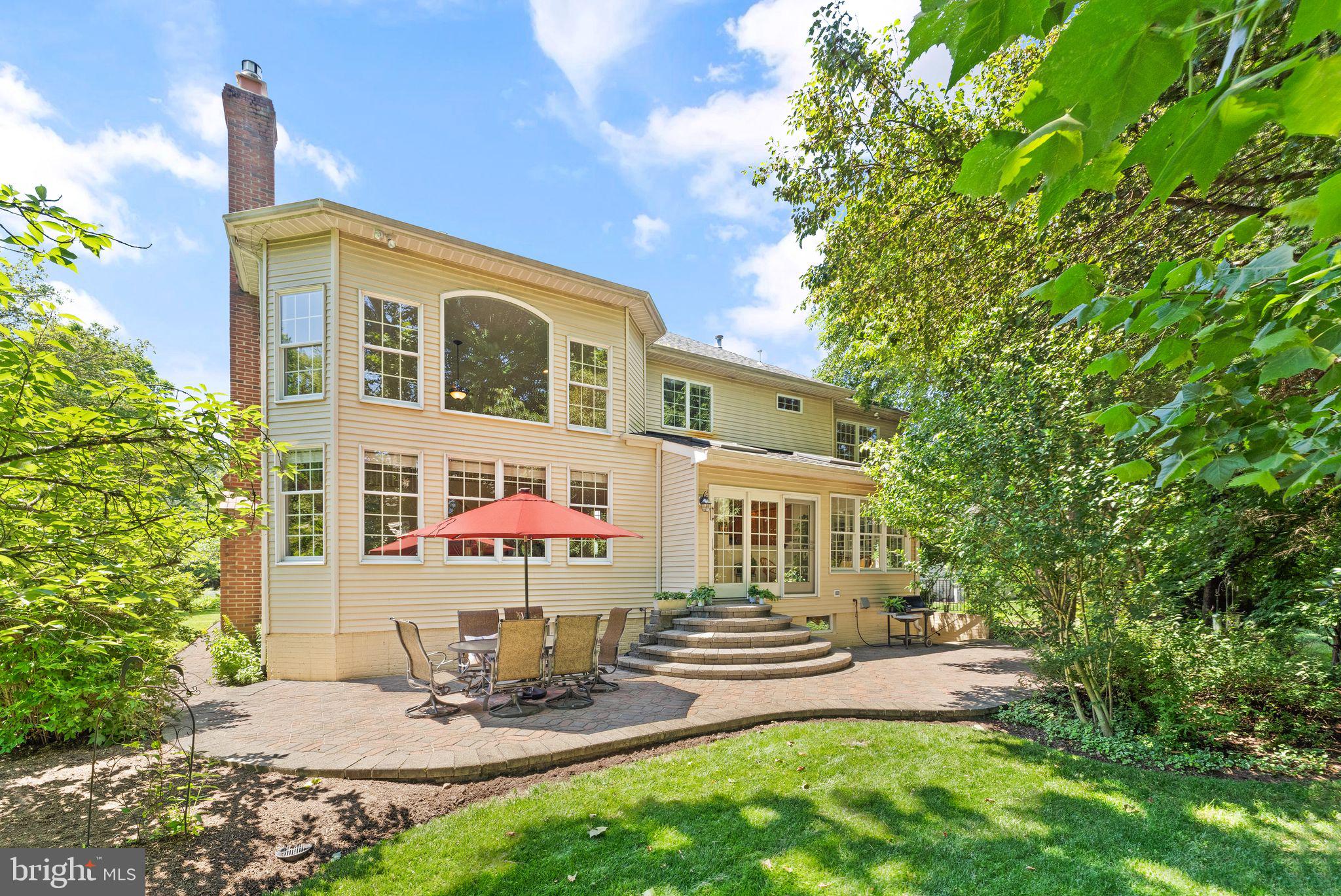 OAKTON WOODS - Residential